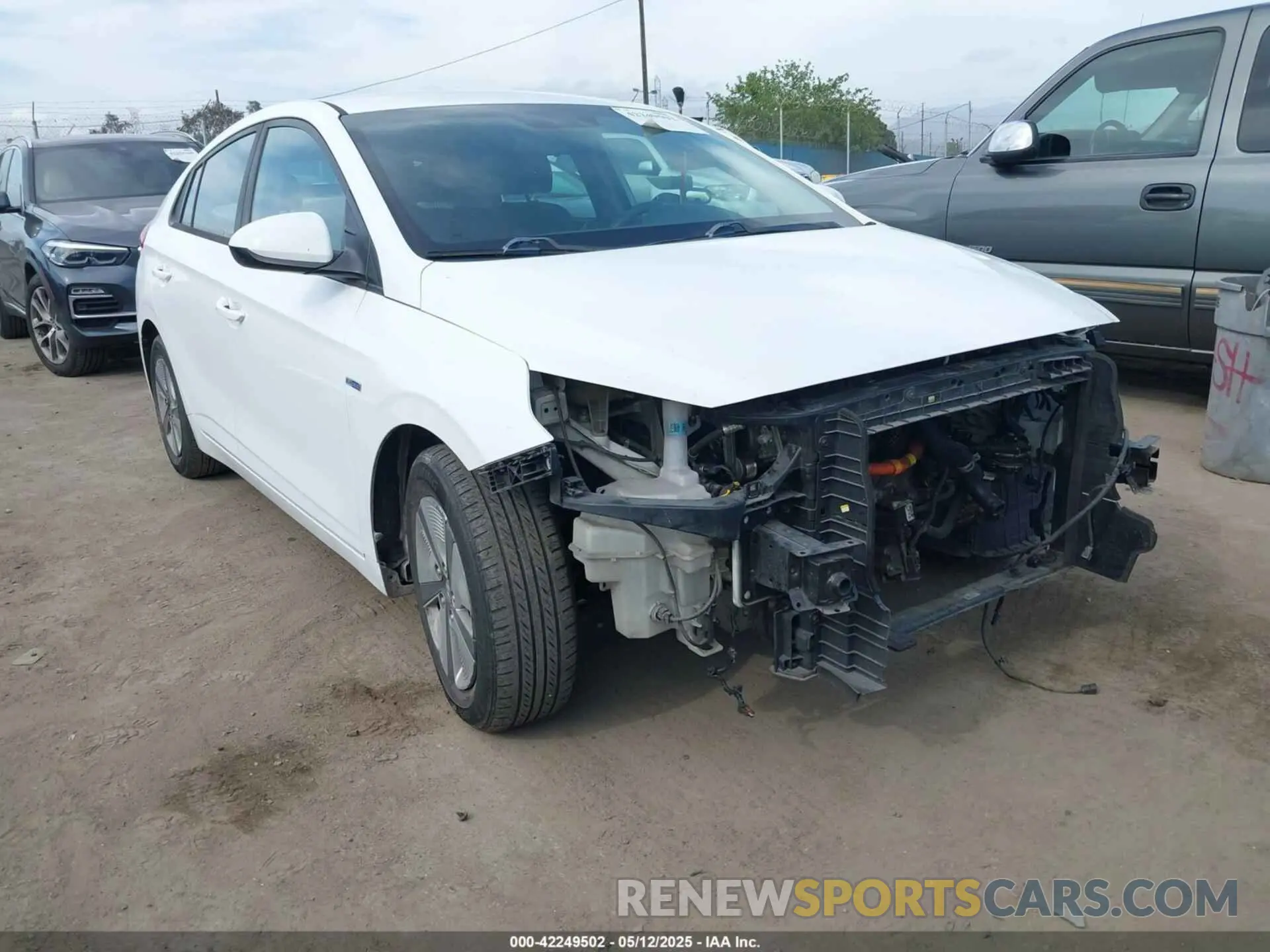 1 Фотография поврежденного автомобиля KMHC65LC3KU179902 HYUNDAI IONIQ HYBRID 2019