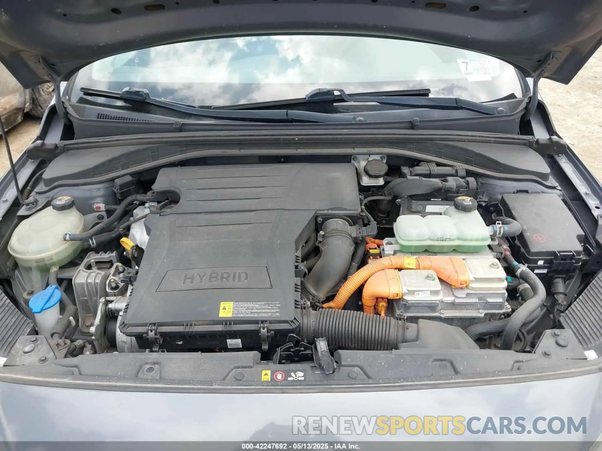 10 Photograph of a damaged car KMHC65LC4KU174675 HYUNDAI IONIQ HYBRID 2019