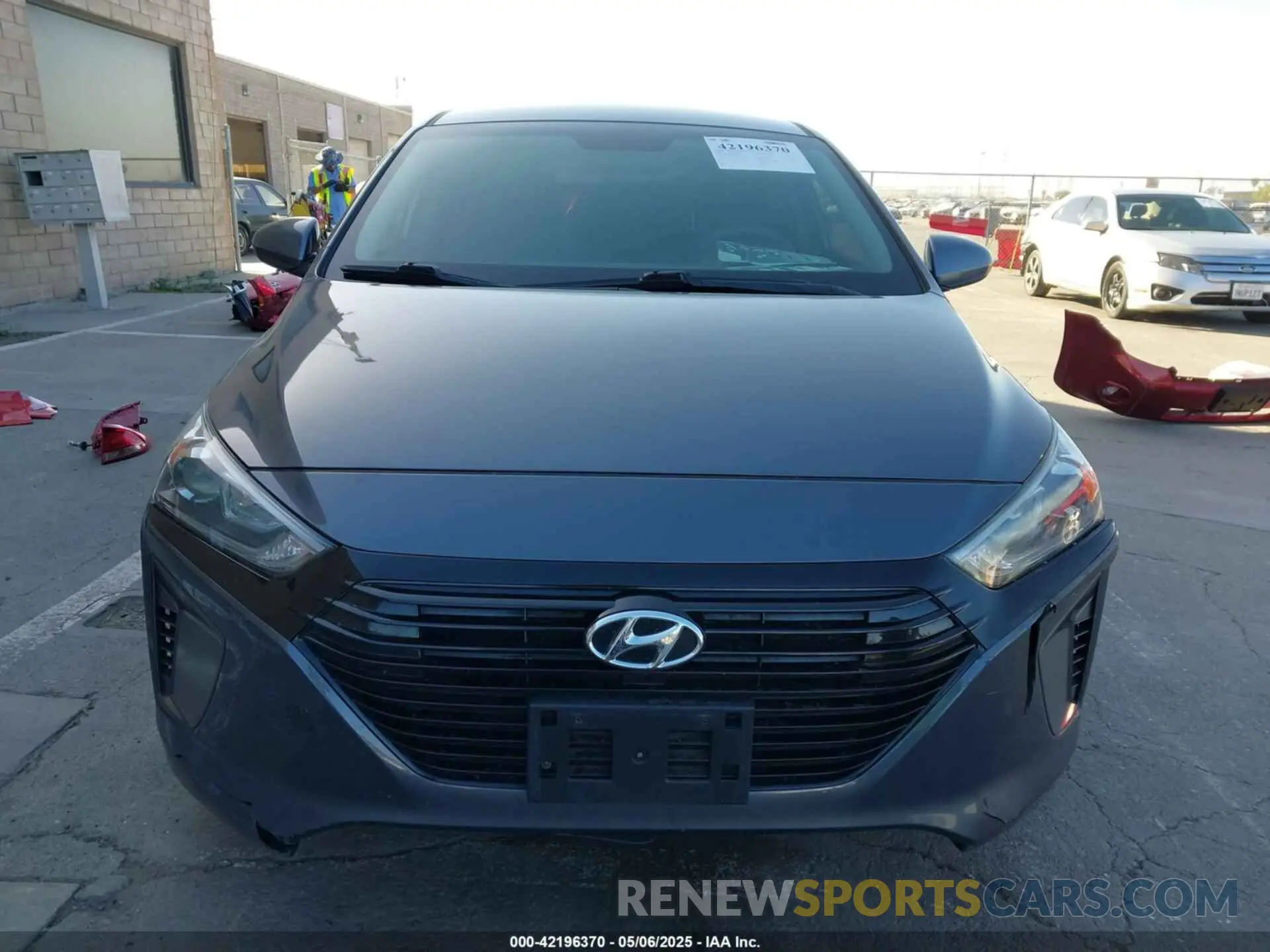 13 Photograph of a damaged car KMHC65LC6KU179800 HYUNDAI IONIQ HYBRID 2019