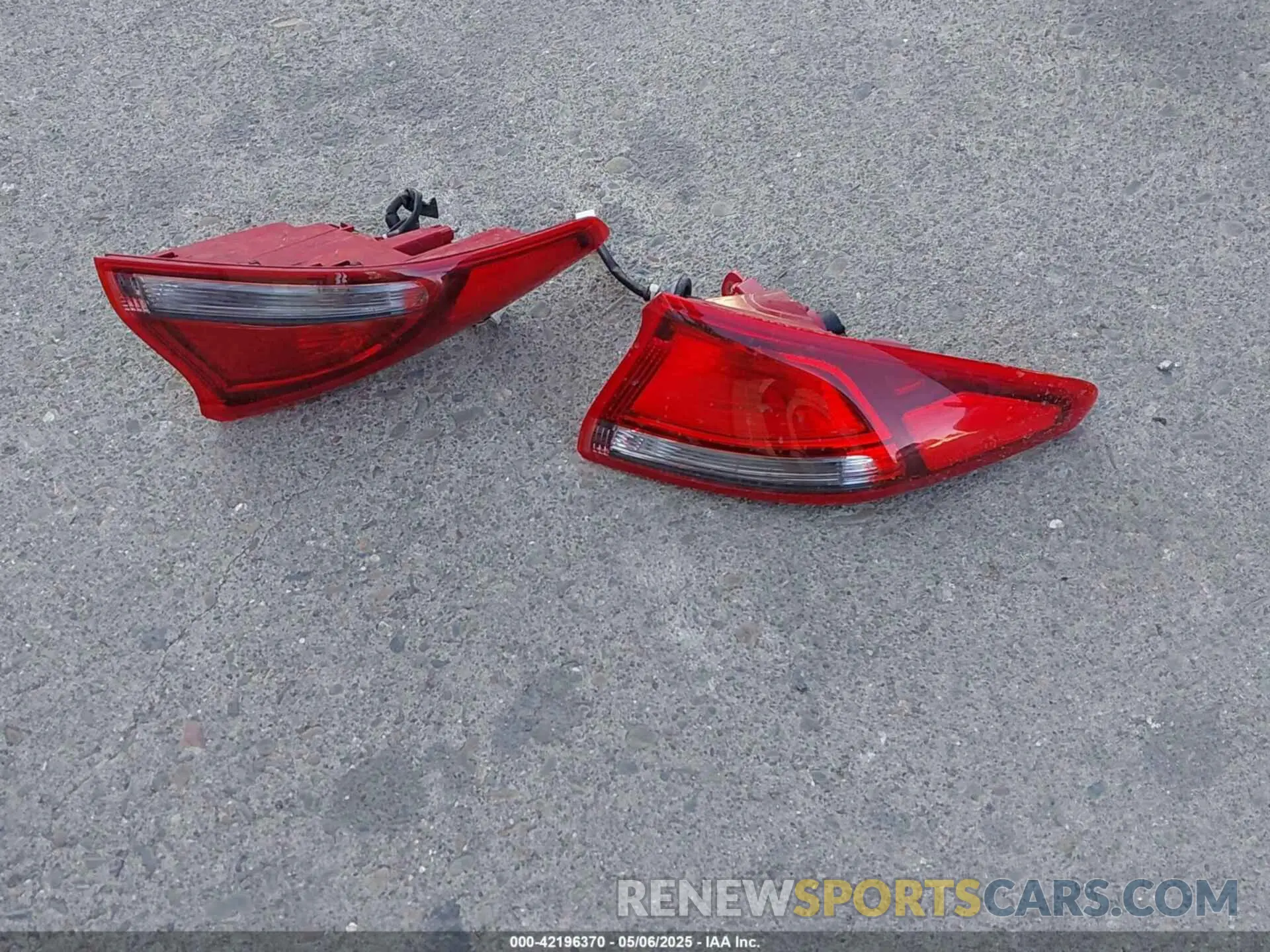 18 Photograph of a damaged car KMHC65LC6KU179800 HYUNDAI IONIQ HYBRID 2019