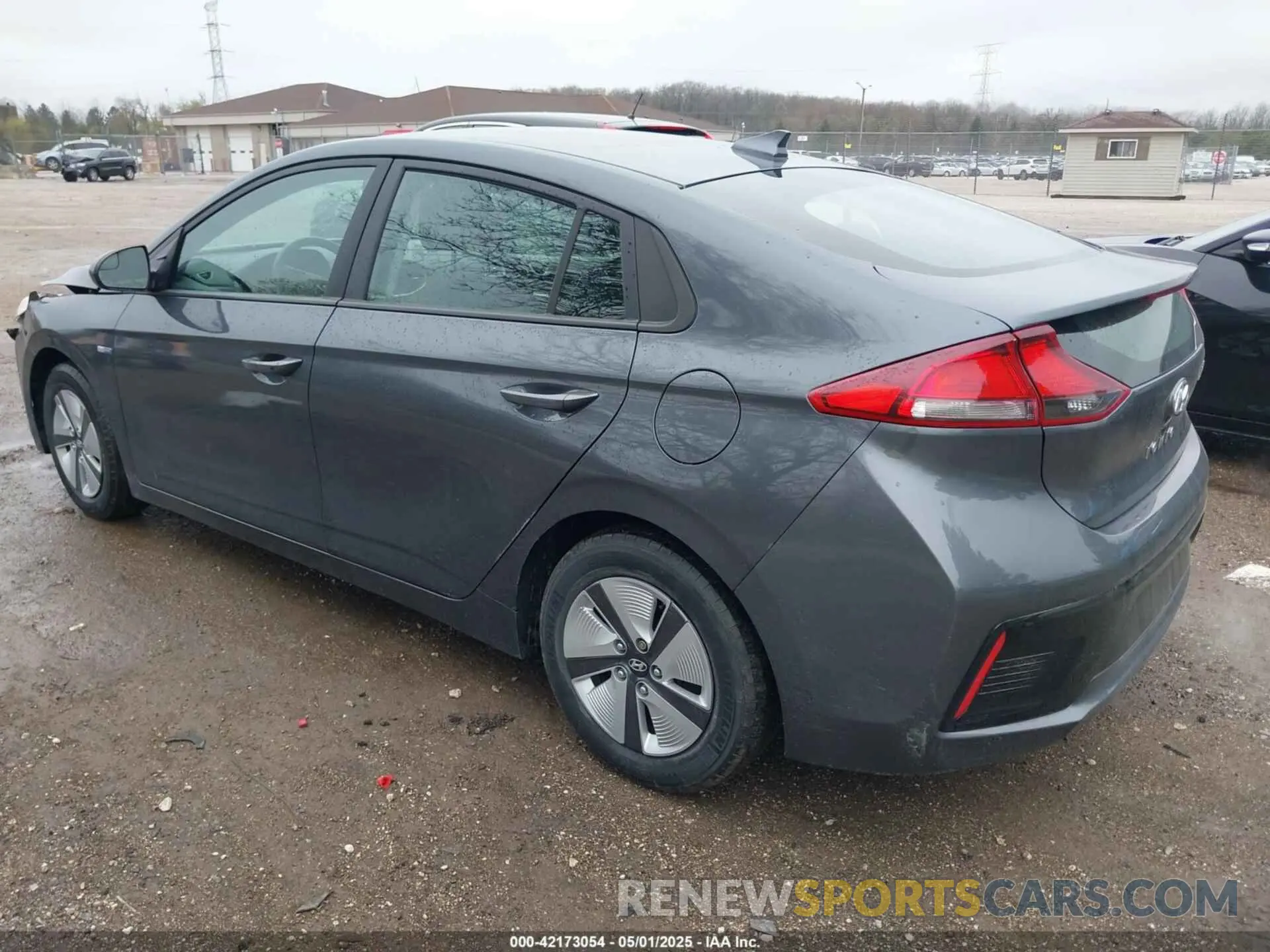 3 Фотография поврежденного автомобиля KMHC65LC7KU117578 HYUNDAI IONIQ HYBRID 2019