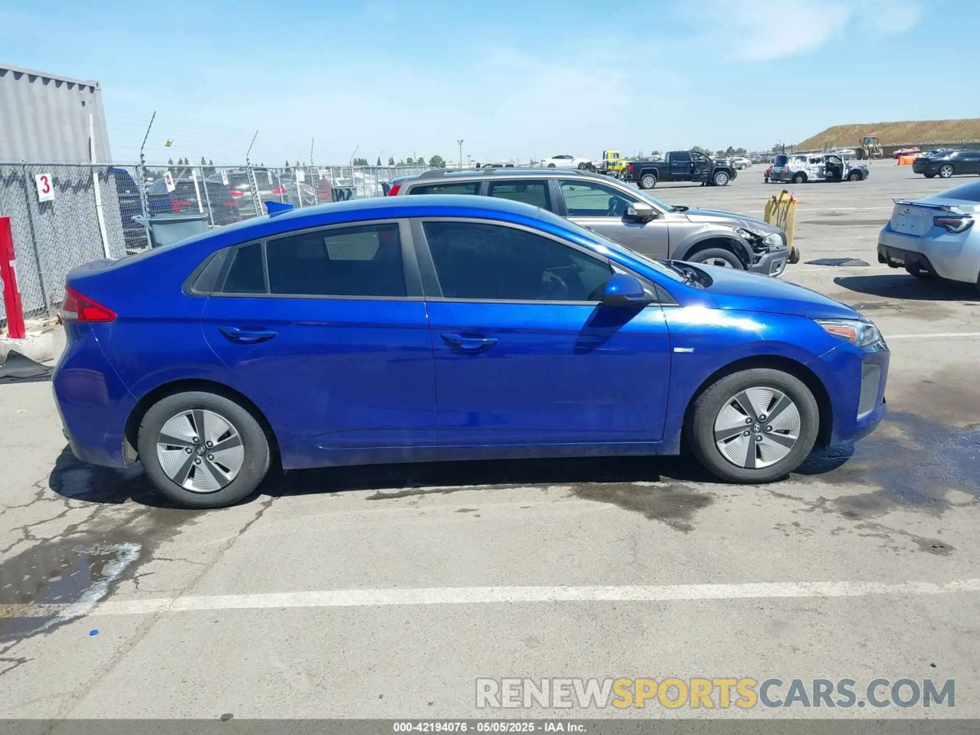 13 Фотография поврежденного автомобиля KMHC65LC8KU170791 HYUNDAI IONIQ HYBRID 2019