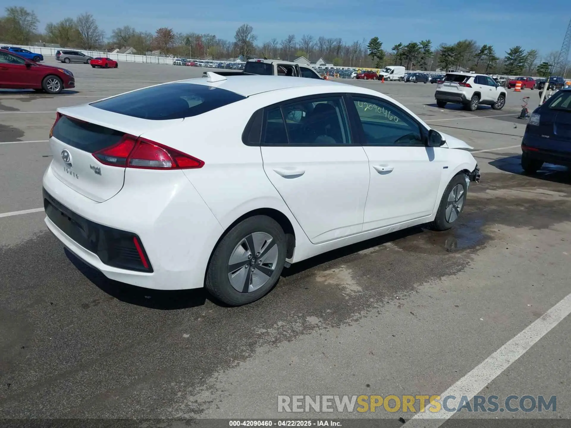 4 Фотография поврежденного автомобиля KMHC65LCXKU166533 HYUNDAI IONIQ HYBRID 2019