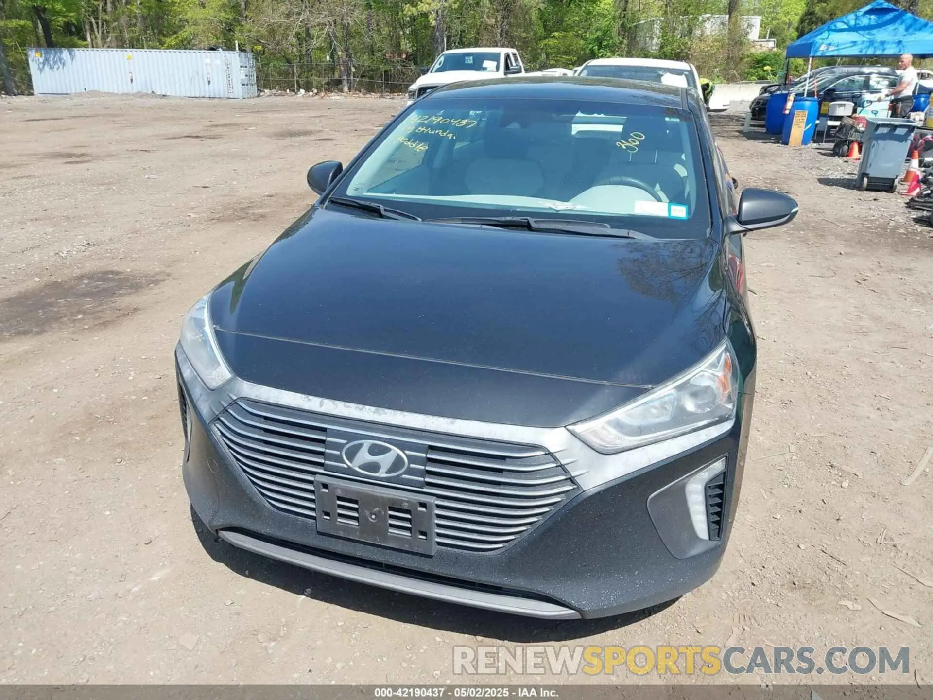 12 Photograph of a damaged car KMHC75LC0KU128967 HYUNDAI IONIQ HYBRID 2019