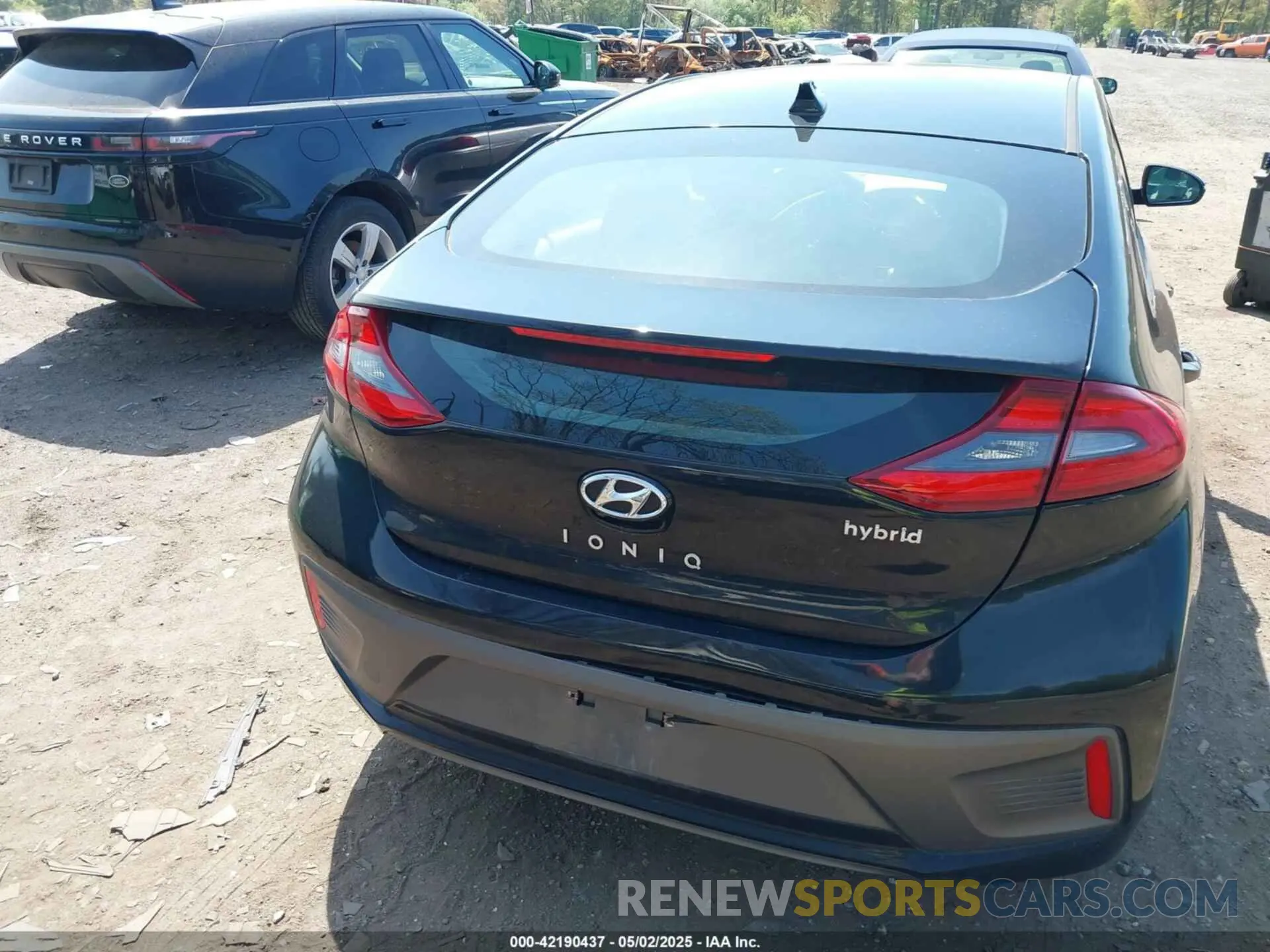 16 Photograph of a damaged car KMHC75LC0KU128967 HYUNDAI IONIQ HYBRID 2019