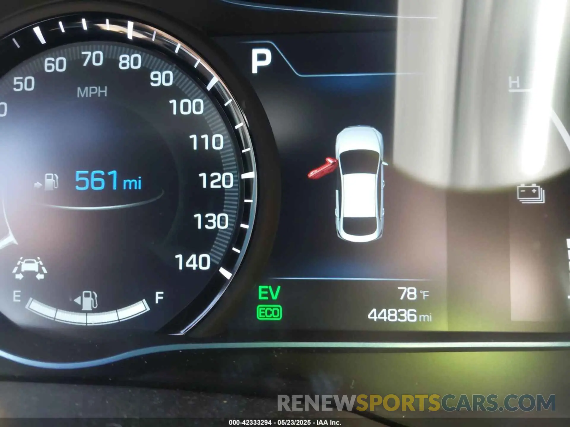 16 Photograph of a damaged car KMHC75LC1KU117153 HYUNDAI IONIQ HYBRID 2019