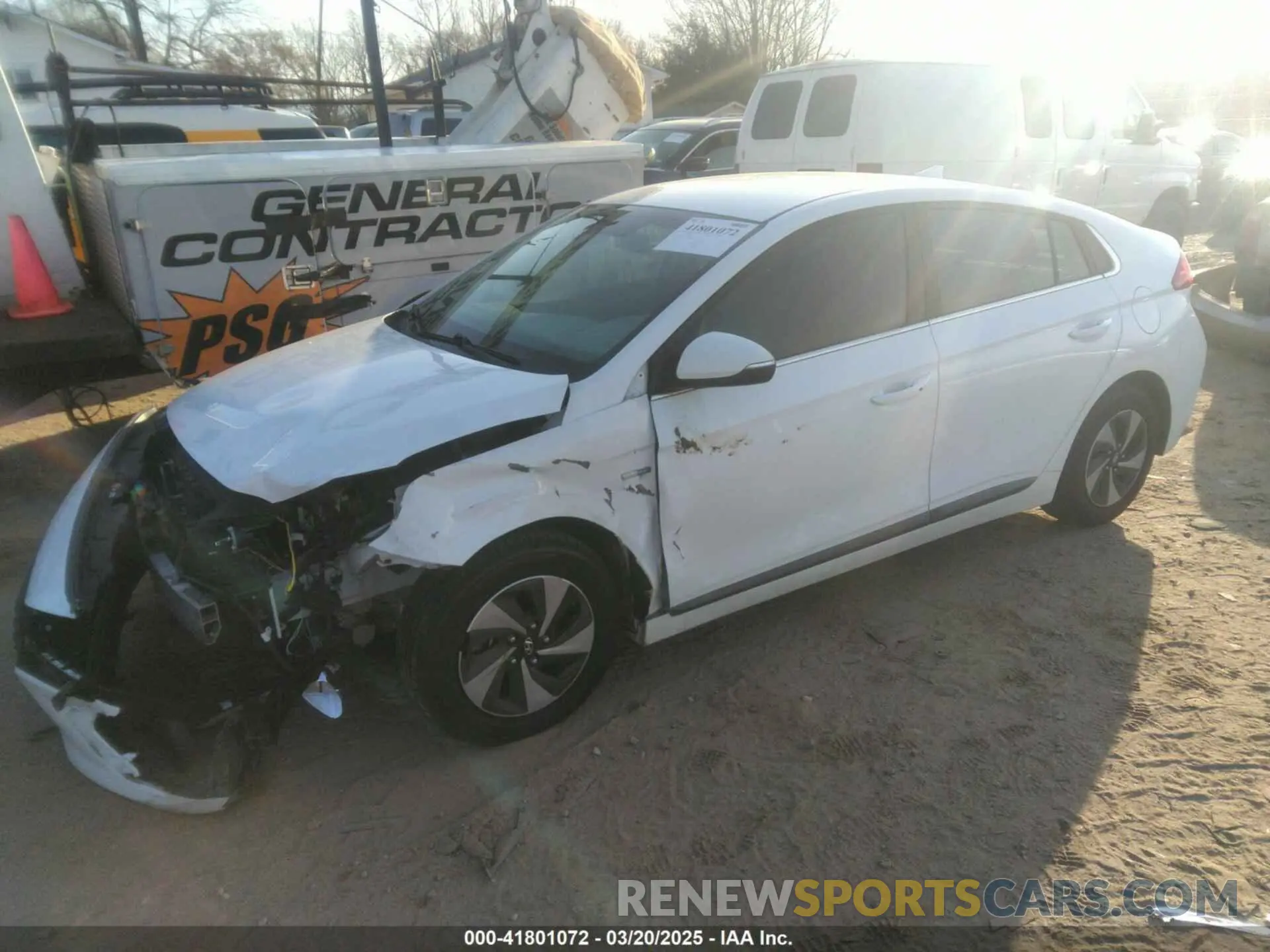 2 Фотография поврежденного автомобиля KMHC75LC2KU125357 HYUNDAI IONIQ HYBRID 2019