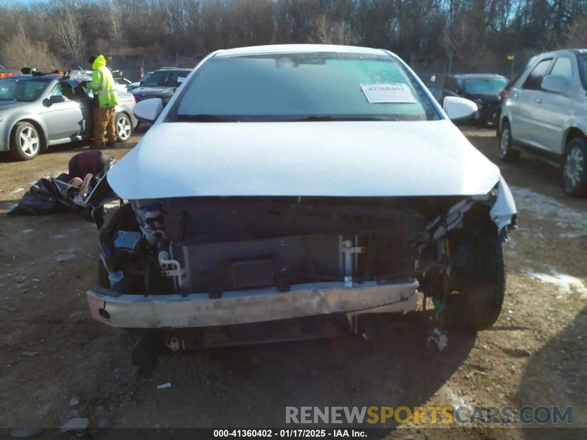12 Photograph of a damaged car KMHC75LC9KU110967 HYUNDAI IONIQ HYBRID 2019