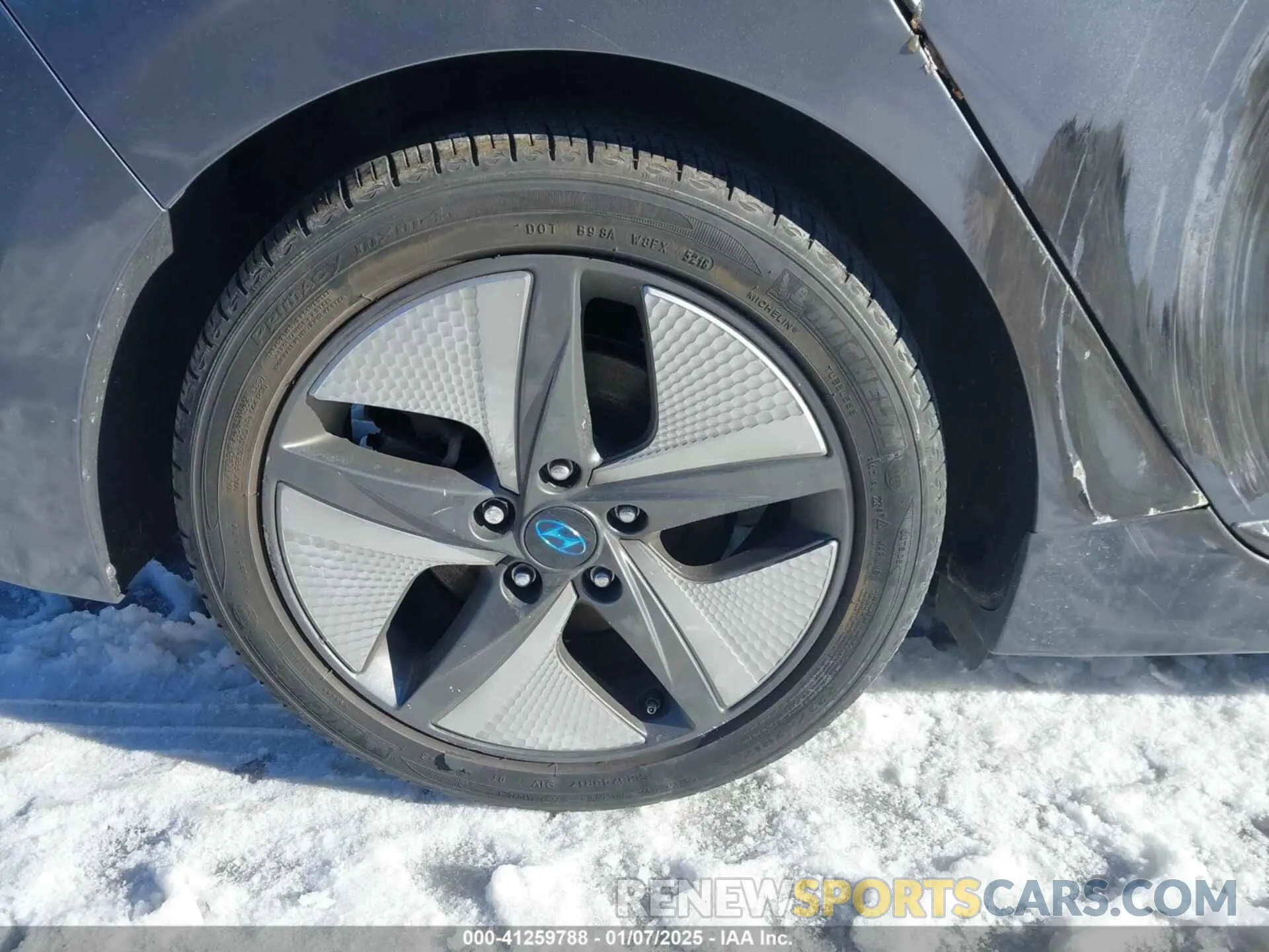 12 Фотография поврежденного автомобиля KMHC05LC0LU207948 HYUNDAI IONIQ HYBRID 2020