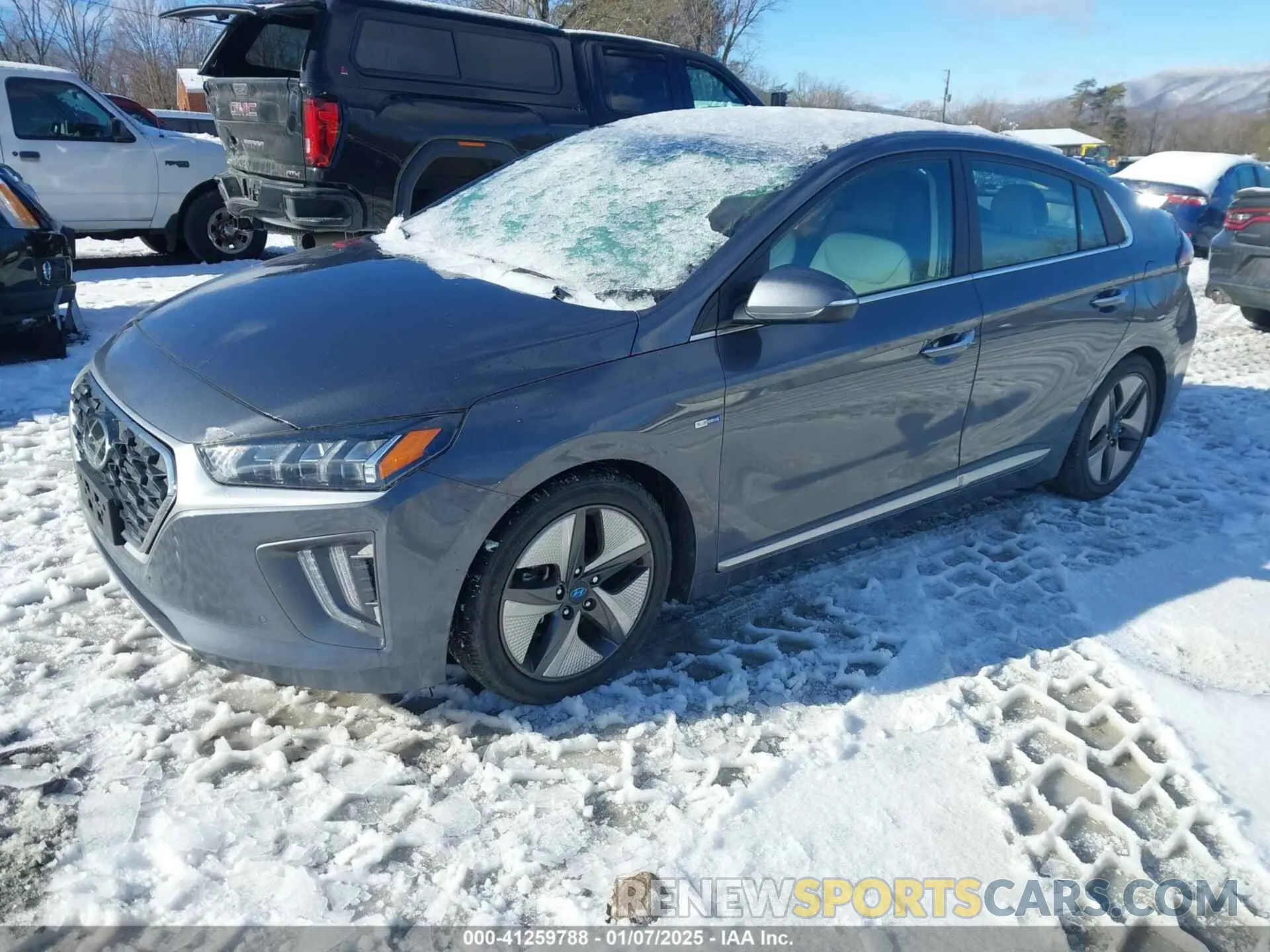 2 Фотография поврежденного автомобиля KMHC05LC0LU207948 HYUNDAI IONIQ HYBRID 2020