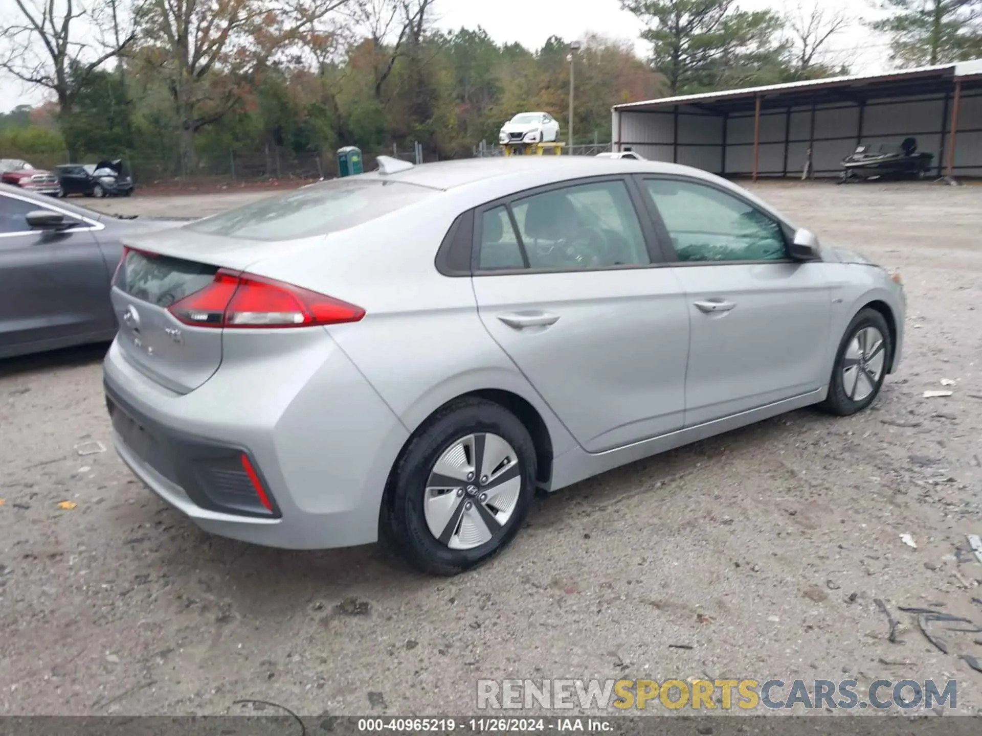 4 Фотография поврежденного автомобиля KMHC65LC2LU225981 HYUNDAI IONIQ HYBRID 2020