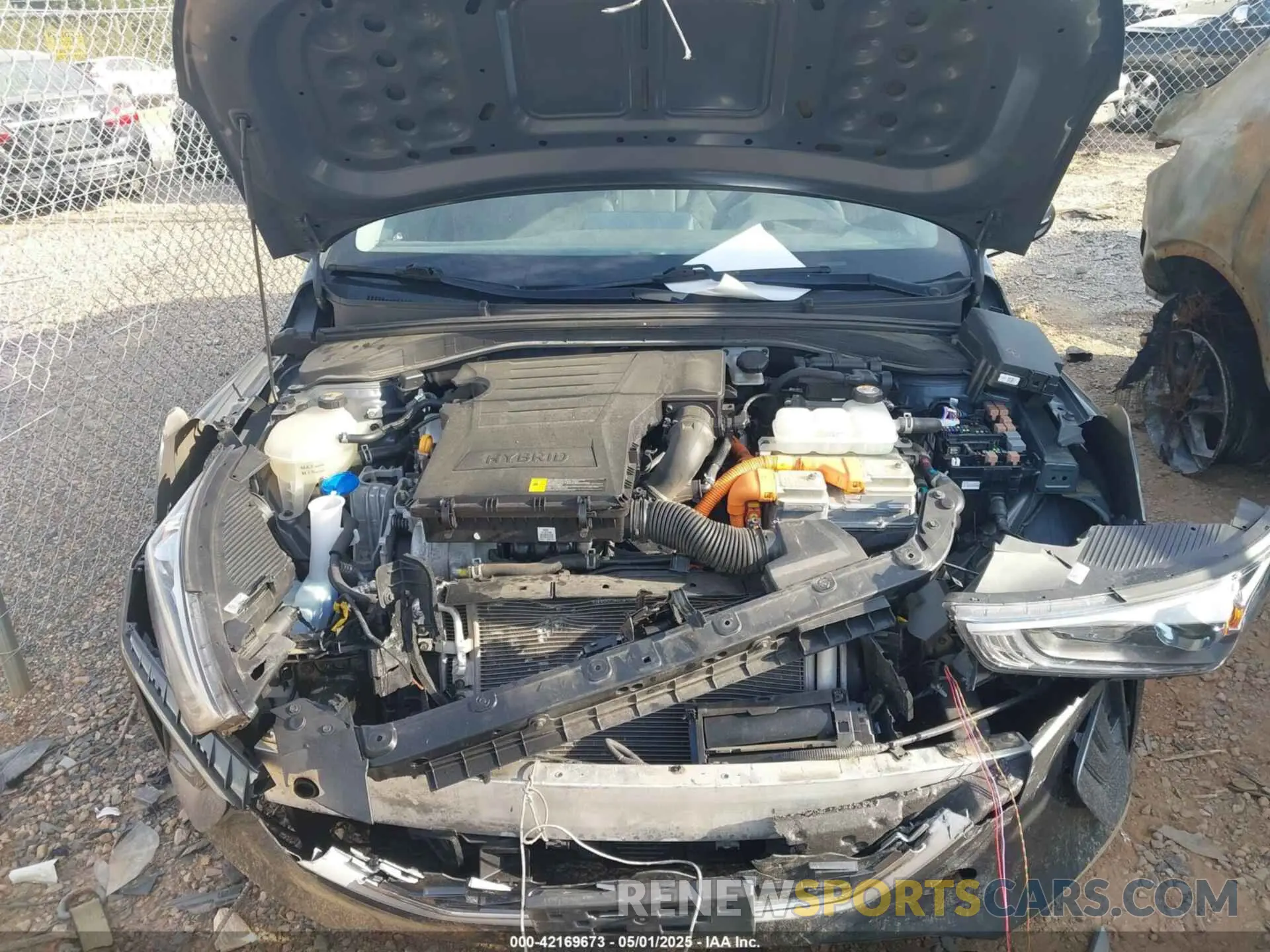 10 Photograph of a damaged car KMHC65LC4LU227313 HYUNDAI IONIQ HYBRID 2020