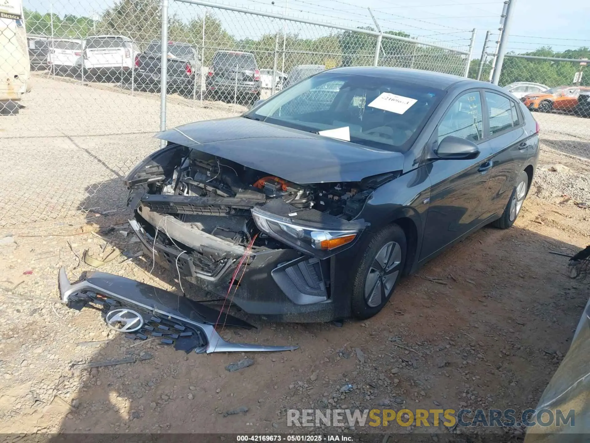 2 Photograph of a damaged car KMHC65LC4LU227313 HYUNDAI IONIQ HYBRID 2020