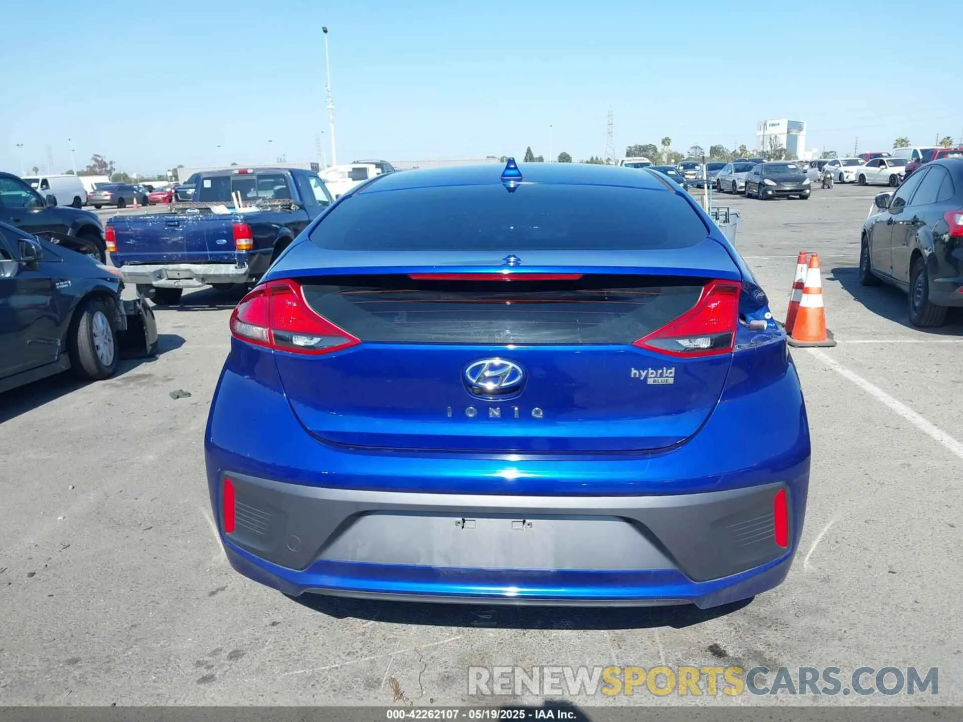 17 Фотография поврежденного автомобиля KMHC65LC5LU226171 HYUNDAI IONIQ HYBRID 2020