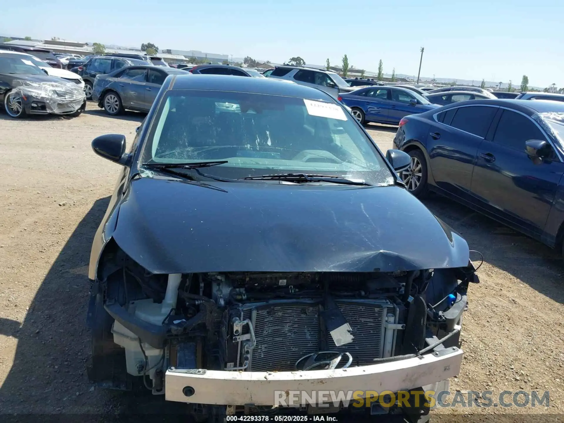 6 Photograph of a damaged car KMHC65LC5LU235114 HYUNDAI IONIQ HYBRID 2020
