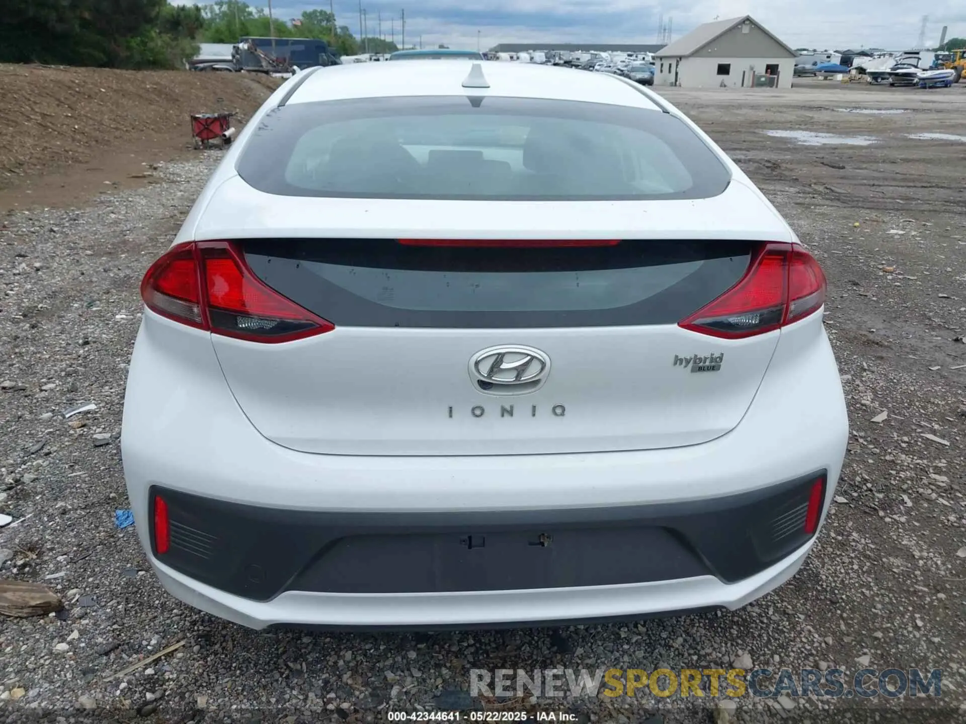 16 Photograph of a damaged car KMHC65LC8LU215813 HYUNDAI IONIQ HYBRID 2020