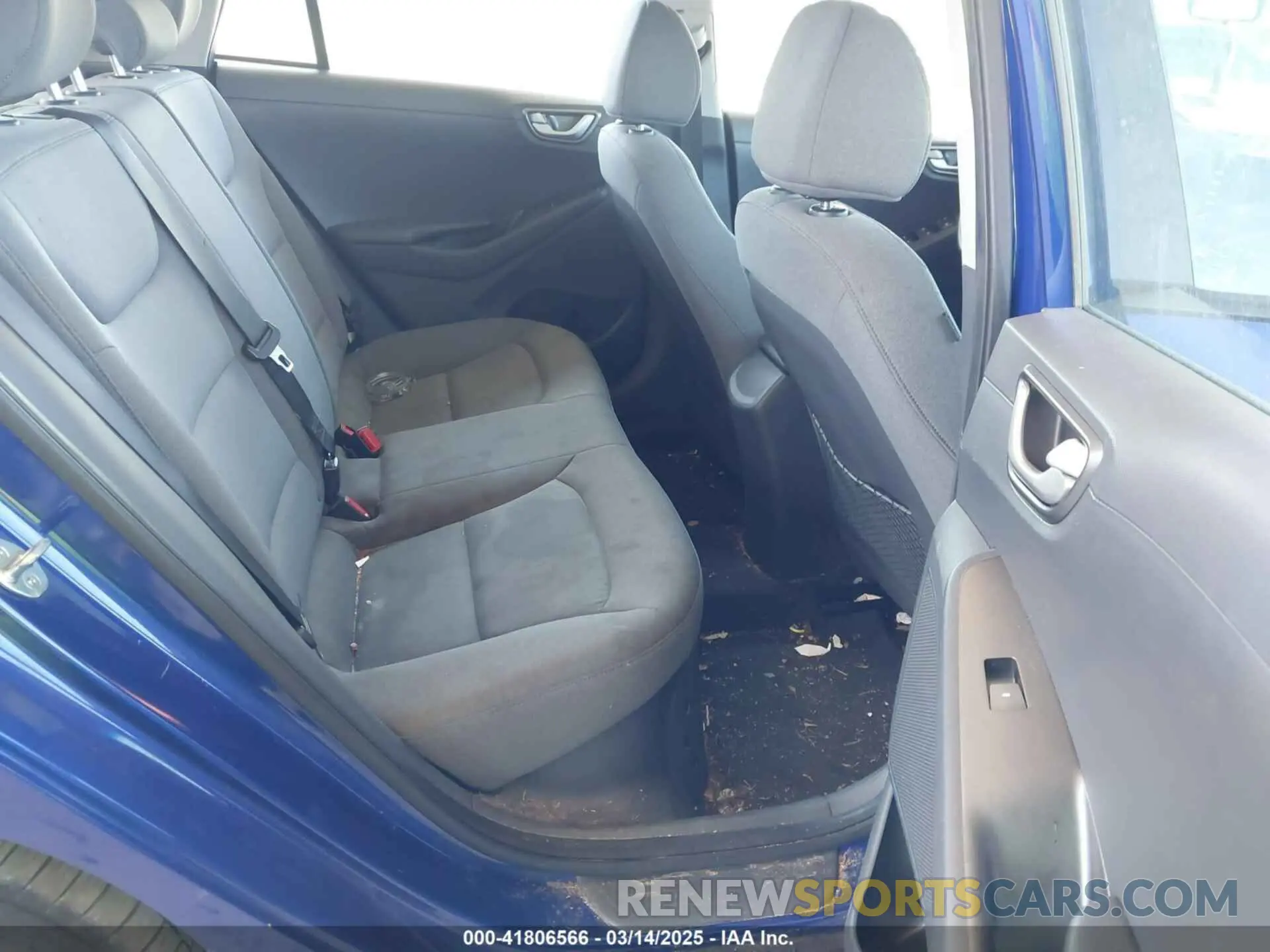 8 Фотография поврежденного автомобиля KMHC65LC8LU241795 HYUNDAI IONIQ HYBRID 2020