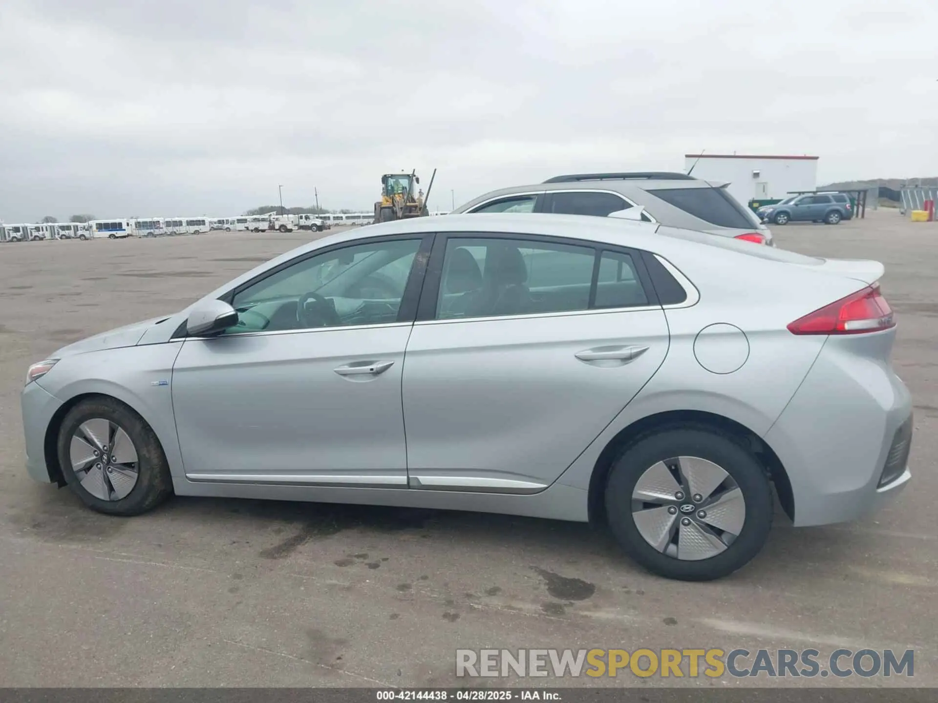 14 Фотография поврежденного автомобиля KMHC75LC0LU242355 HYUNDAI IONIQ HYBRID 2020