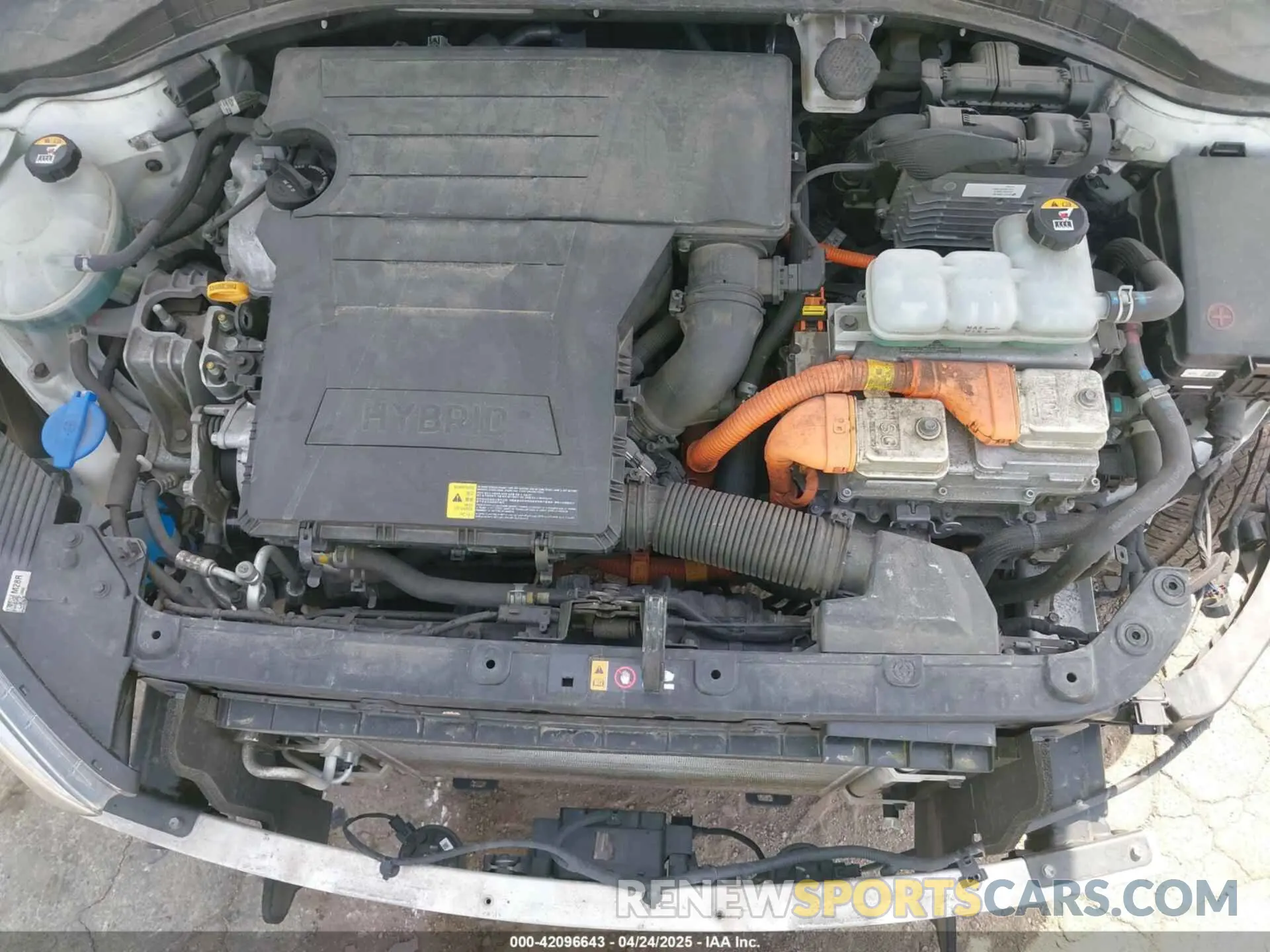10 Photograph of a damaged car KMHC75LC6LU190990 HYUNDAI IONIQ HYBRID 2020