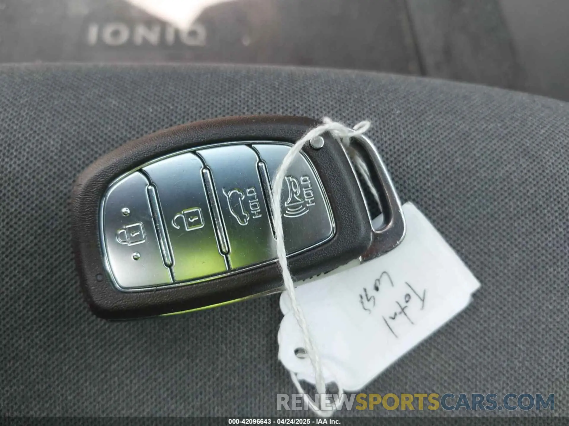 11 Photograph of a damaged car KMHC75LC6LU190990 HYUNDAI IONIQ HYBRID 2020