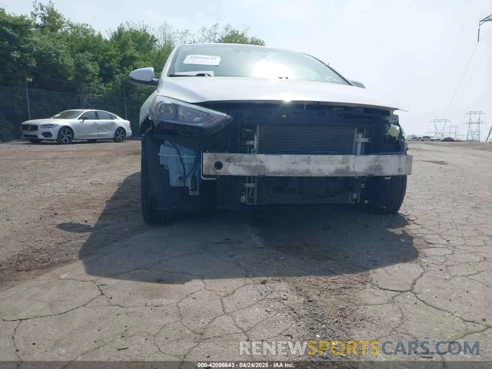 6 Photograph of a damaged car KMHC75LC6LU190990 HYUNDAI IONIQ HYBRID 2020