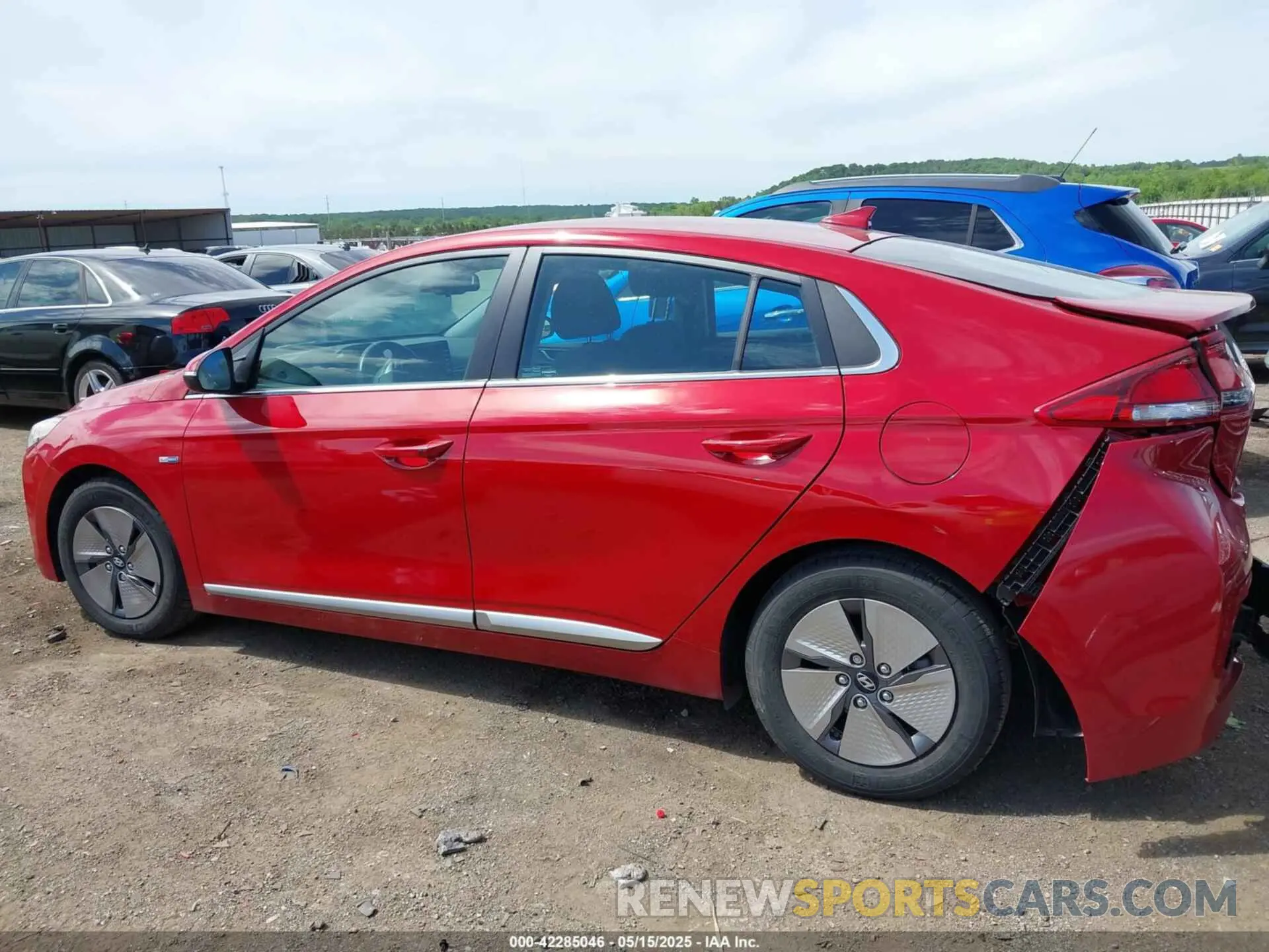 14 Фотография поврежденного автомобиля KMHC75LCXLU215373 HYUNDAI IONIQ HYBRID 2020