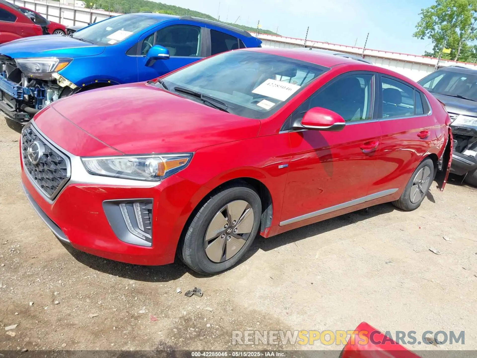 2 Фотография поврежденного автомобиля KMHC75LCXLU215373 HYUNDAI IONIQ HYBRID 2020