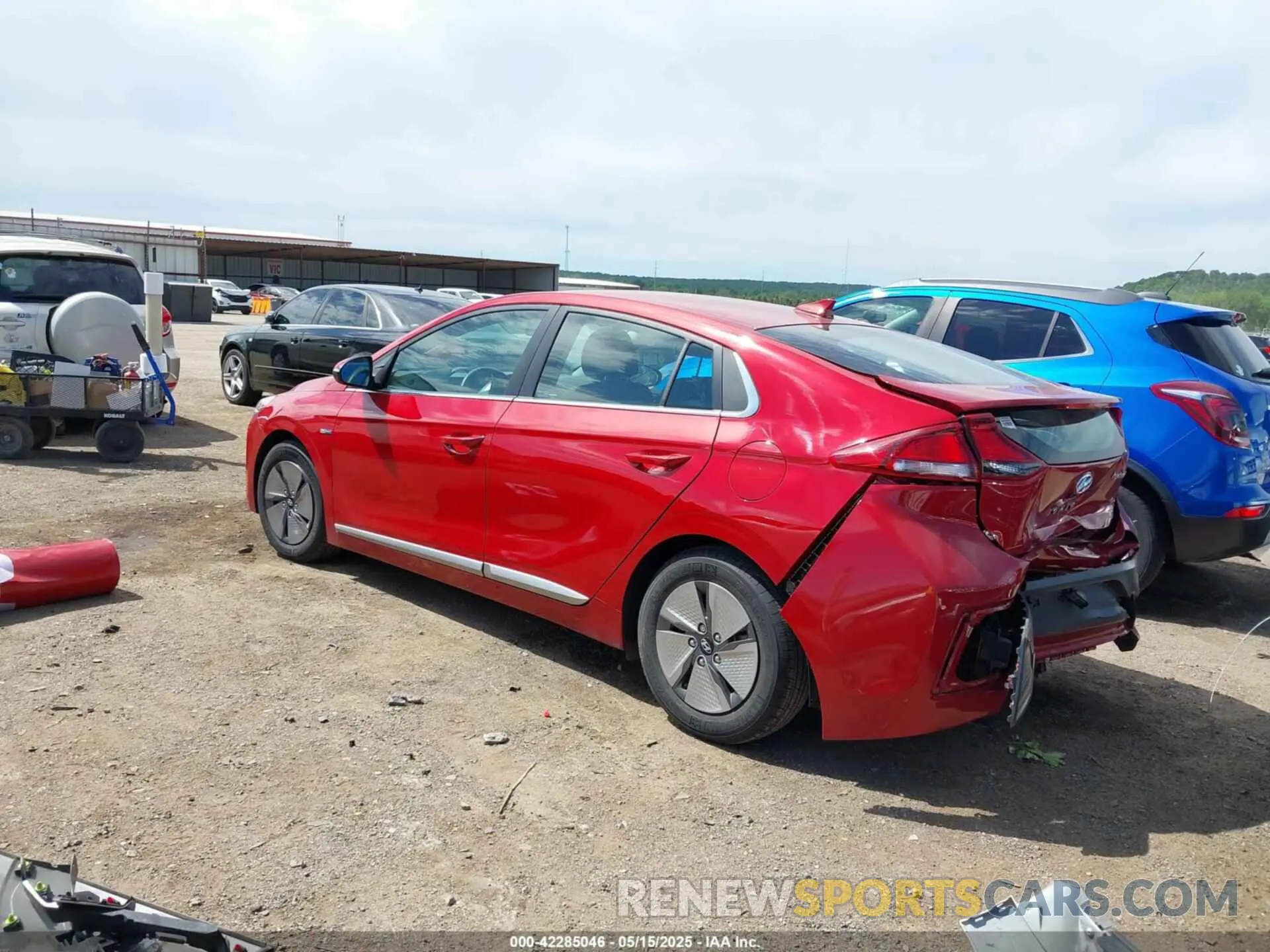 3 Фотография поврежденного автомобиля KMHC75LCXLU215373 HYUNDAI IONIQ HYBRID 2020
