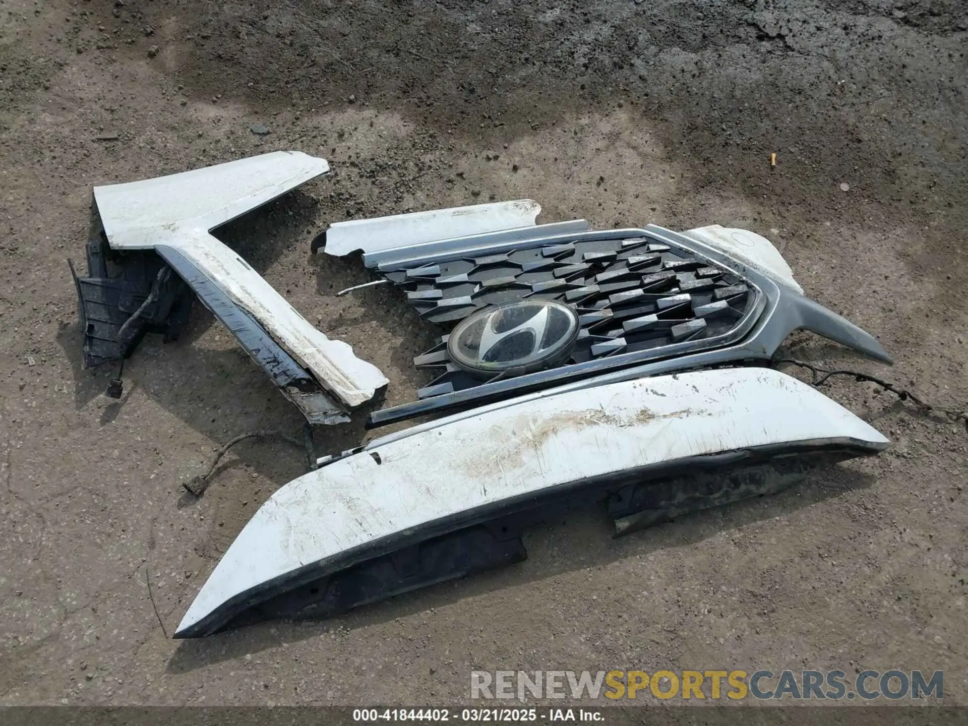 12 Фотография поврежденного автомобиля KMHC85LC0LU196104 HYUNDAI IONIQ HYBRID 2020