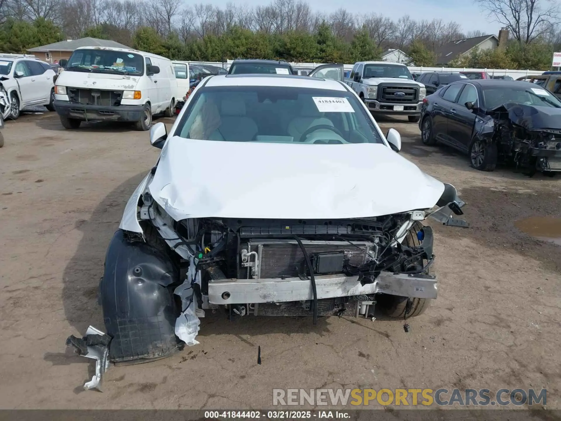 13 Фотография поврежденного автомобиля KMHC85LC0LU196104 HYUNDAI IONIQ HYBRID 2020