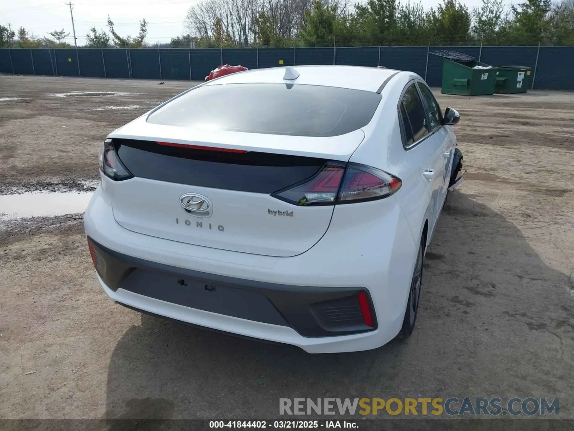 4 Фотография поврежденного автомобиля KMHC85LC0LU196104 HYUNDAI IONIQ HYBRID 2020