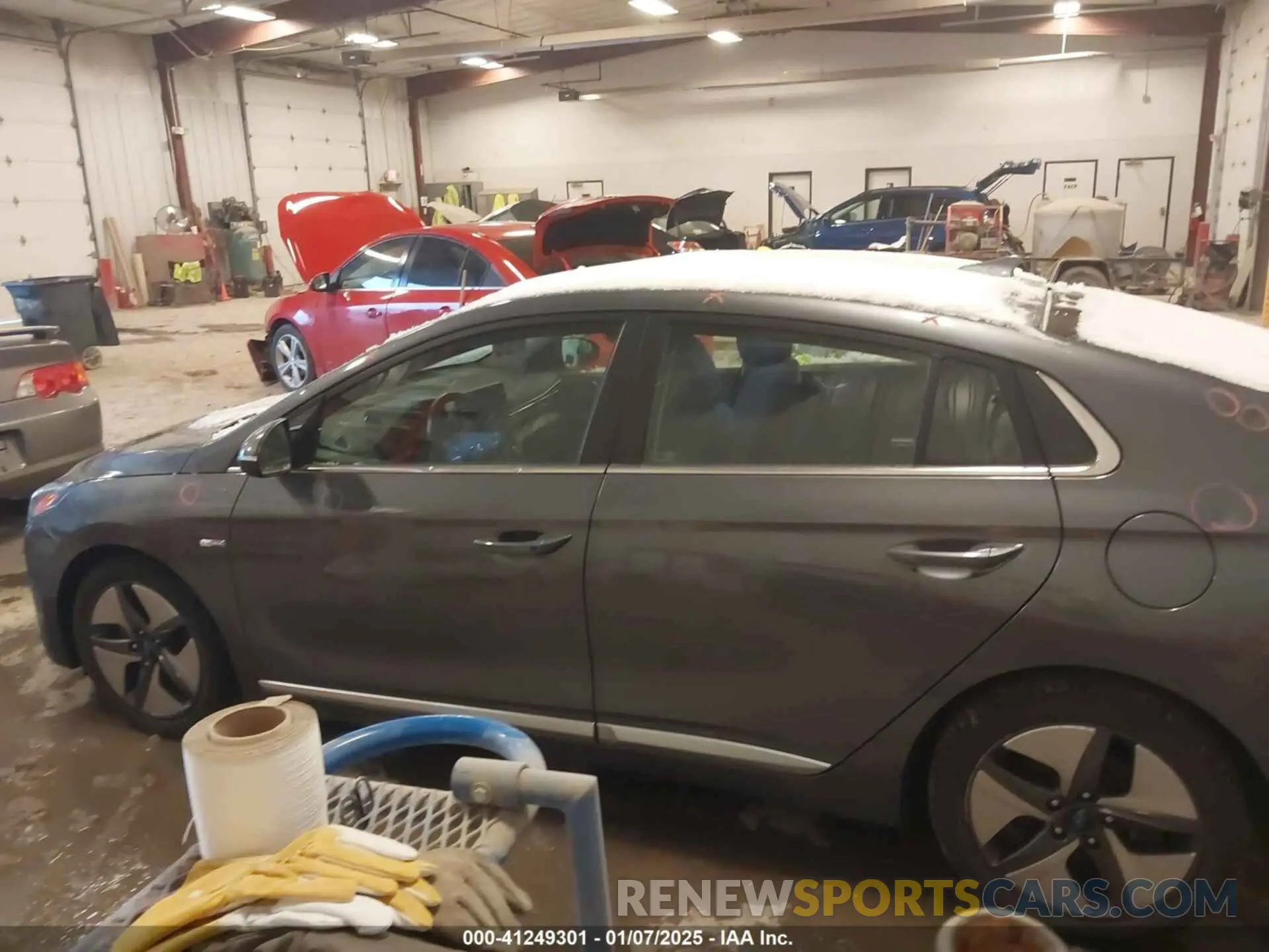 14 Photograph of a damaged car KMHC85LC1LU203268 HYUNDAI IONIQ HYBRID 2020
