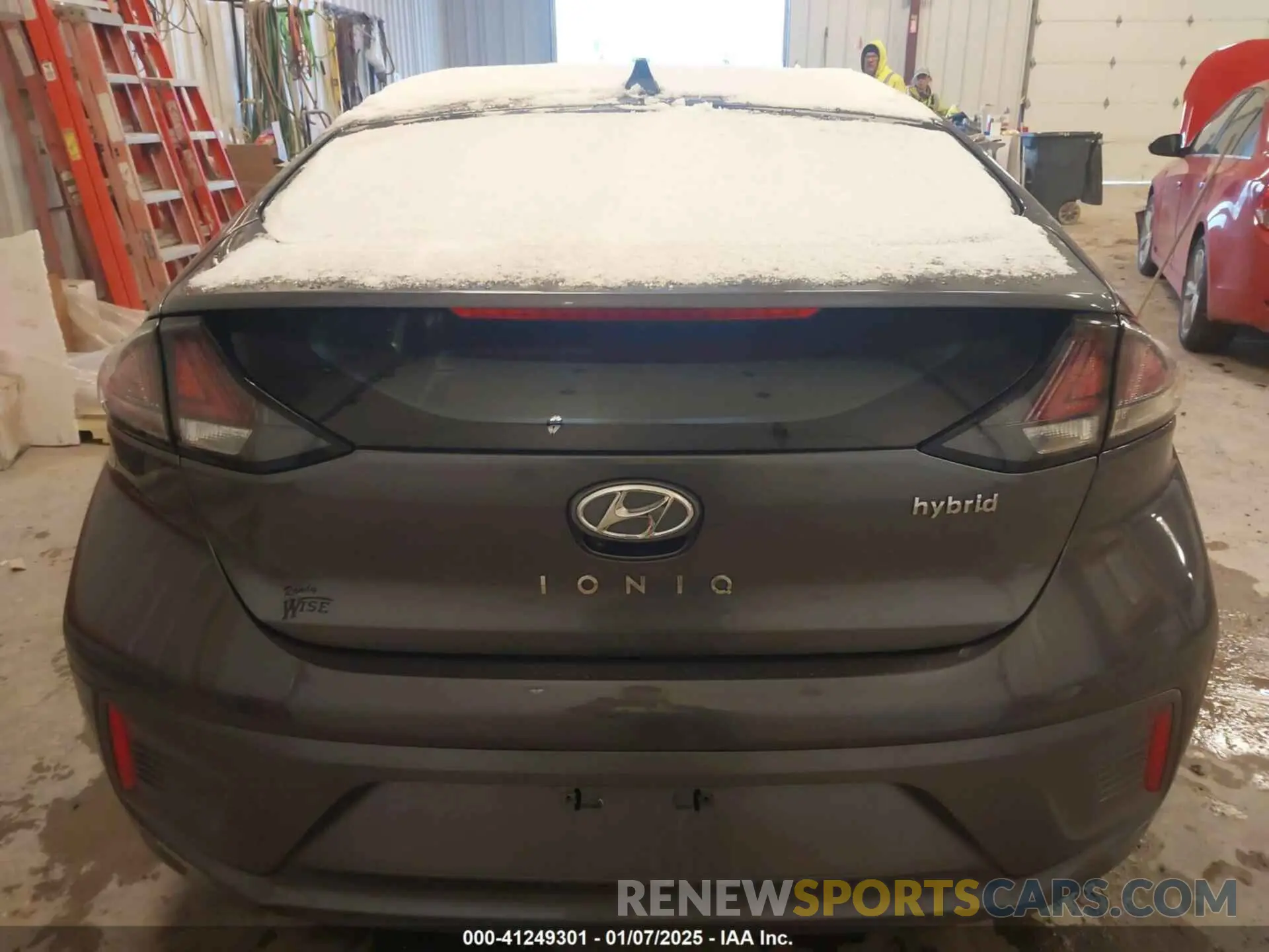 16 Photograph of a damaged car KMHC85LC1LU203268 HYUNDAI IONIQ HYBRID 2020