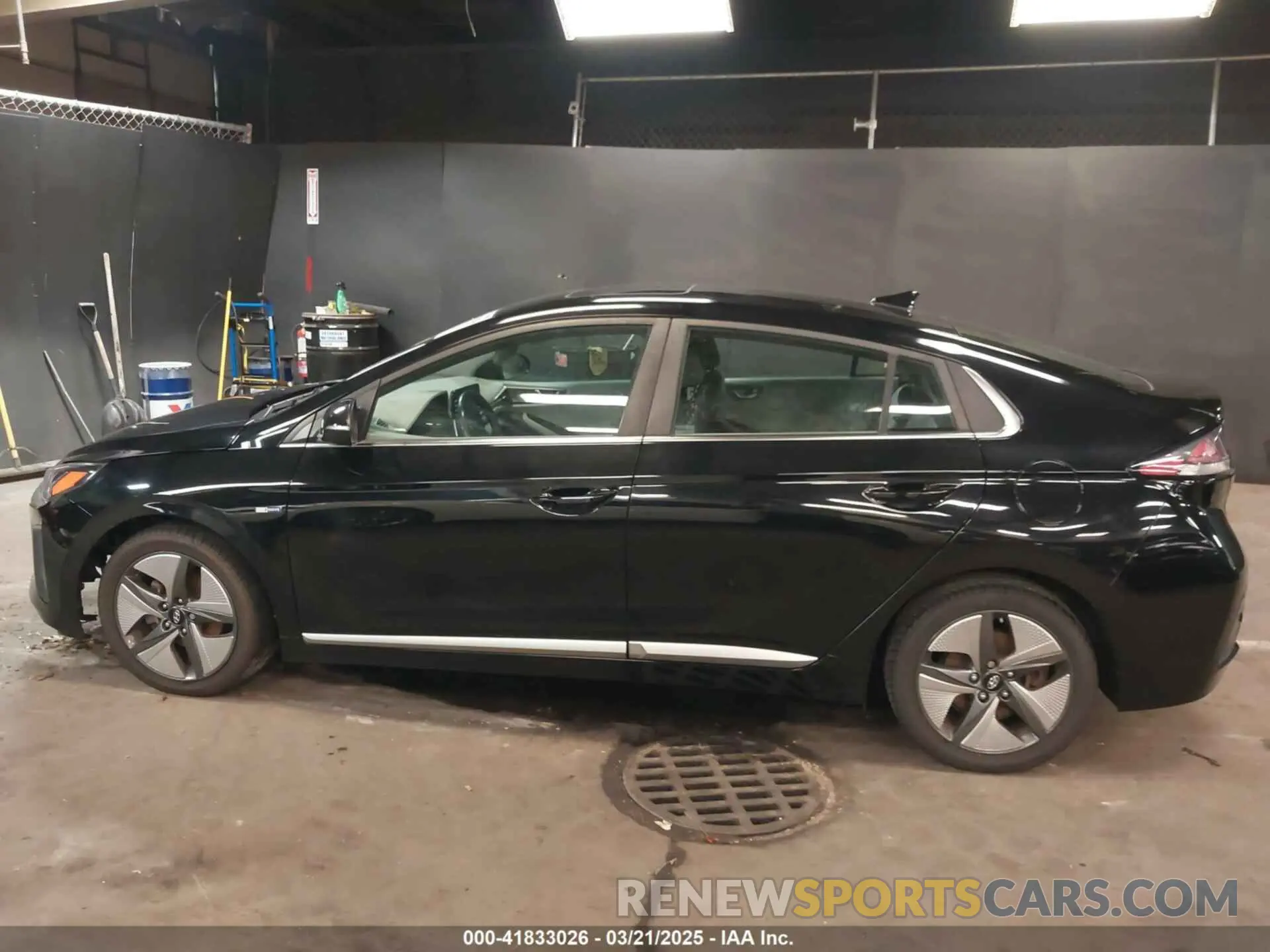 14 Photograph of a damaged car KMHC85LC9LU214700 HYUNDAI IONIQ HYBRID 2020