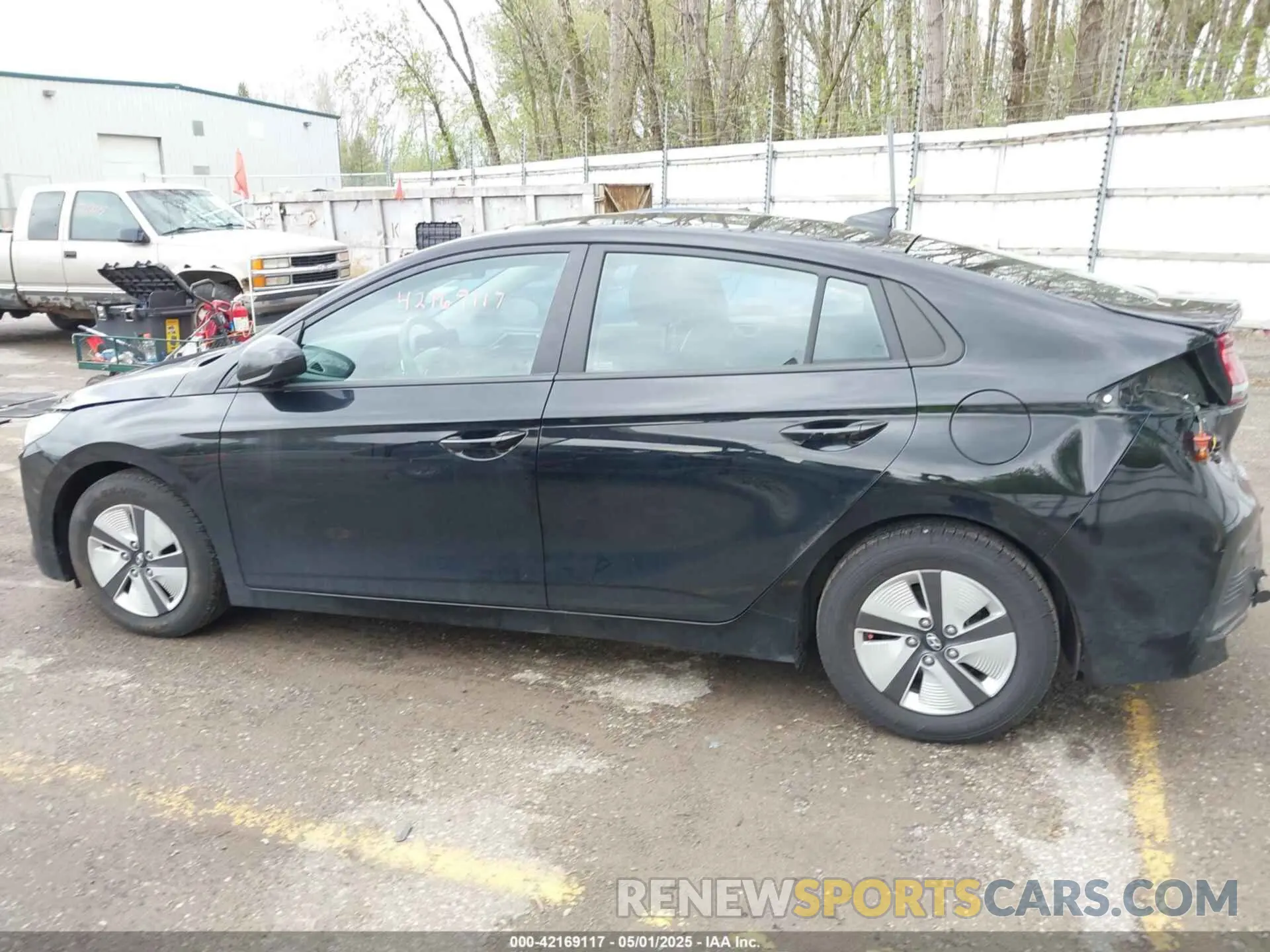 14 Photograph of a damaged car KMHC65LC0MU252971 HYUNDAI IONIQ HYBRID 2021
