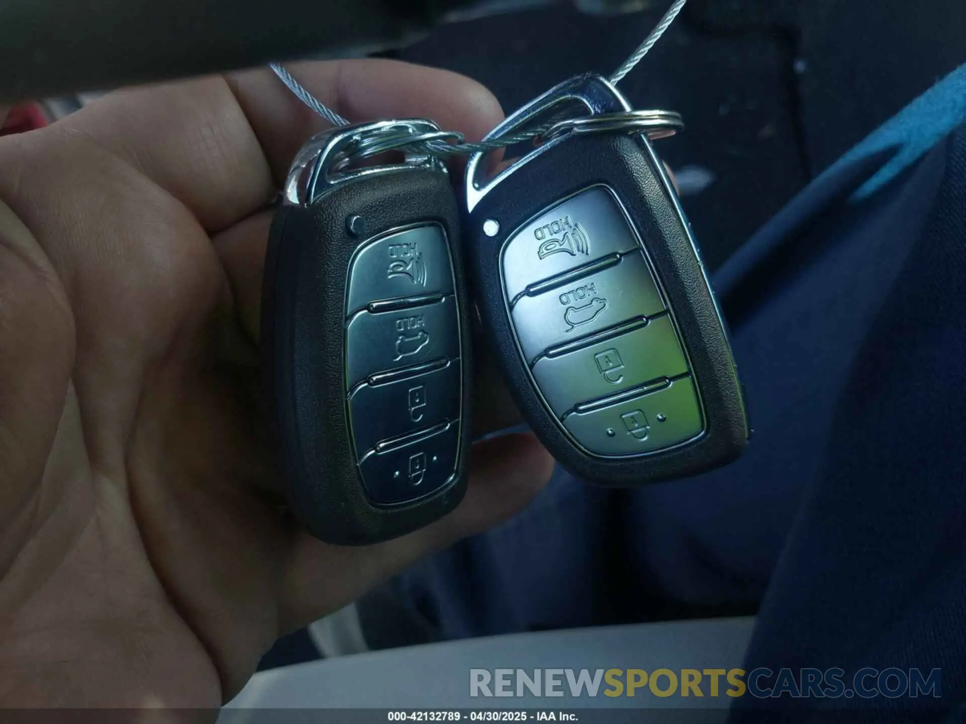 11 Photograph of a damaged car KMHC75LC4MU251111 HYUNDAI IONIQ HYBRID 2021