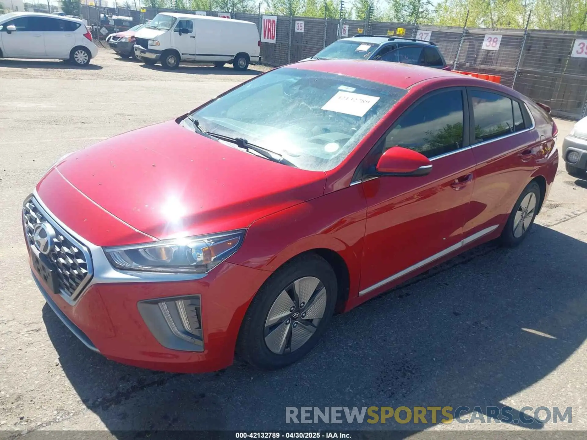 2 Photograph of a damaged car KMHC75LC4MU251111 HYUNDAI IONIQ HYBRID 2021