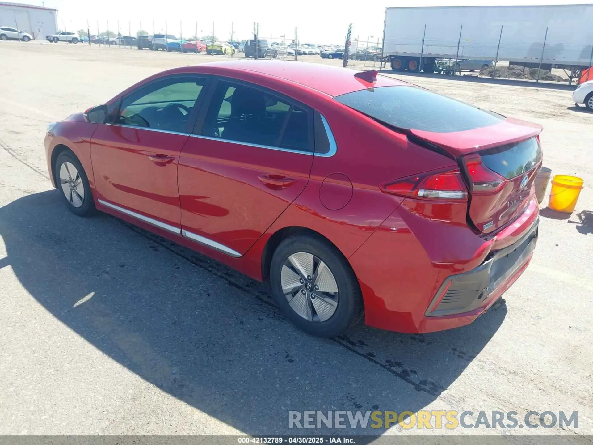 3 Photograph of a damaged car KMHC75LC4MU251111 HYUNDAI IONIQ HYBRID 2021