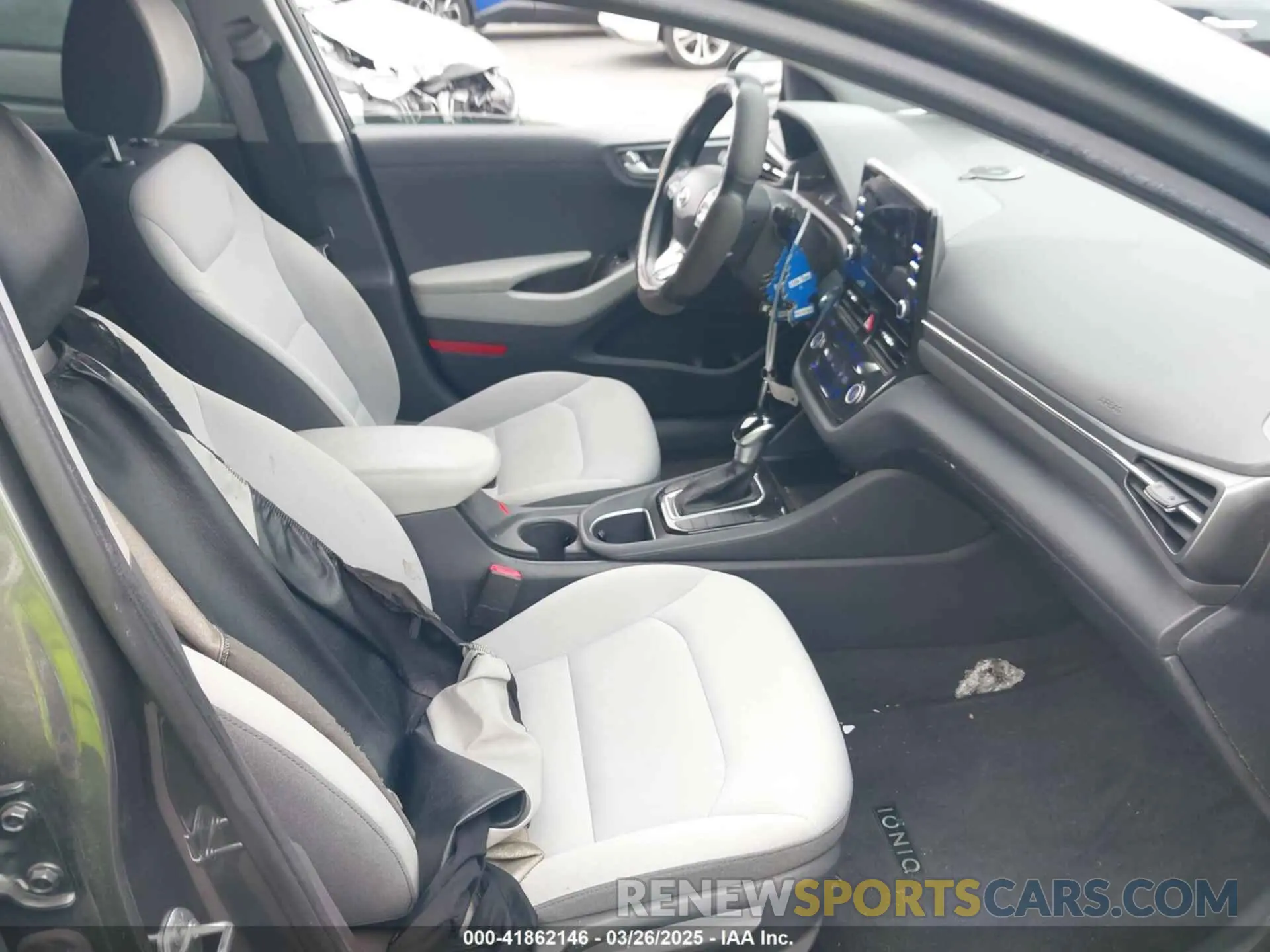 5 Photograph of a damaged car KMHC65LC0NU281307 HYUNDAI IONIQ HYBRID 2022