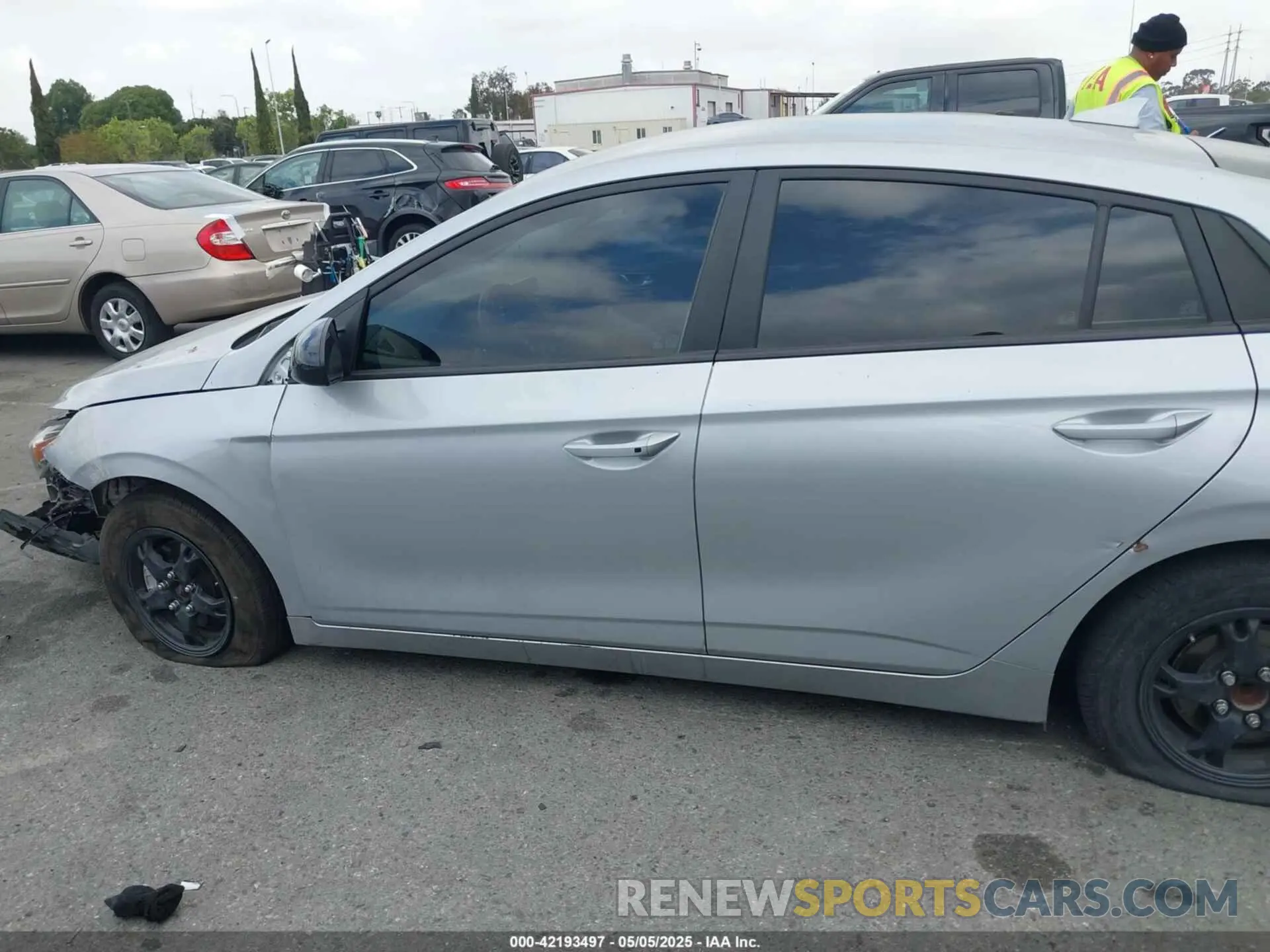 14 Фотография поврежденного автомобиля KMHC65LC2NU284905 HYUNDAI IONIQ HYBRID 2022