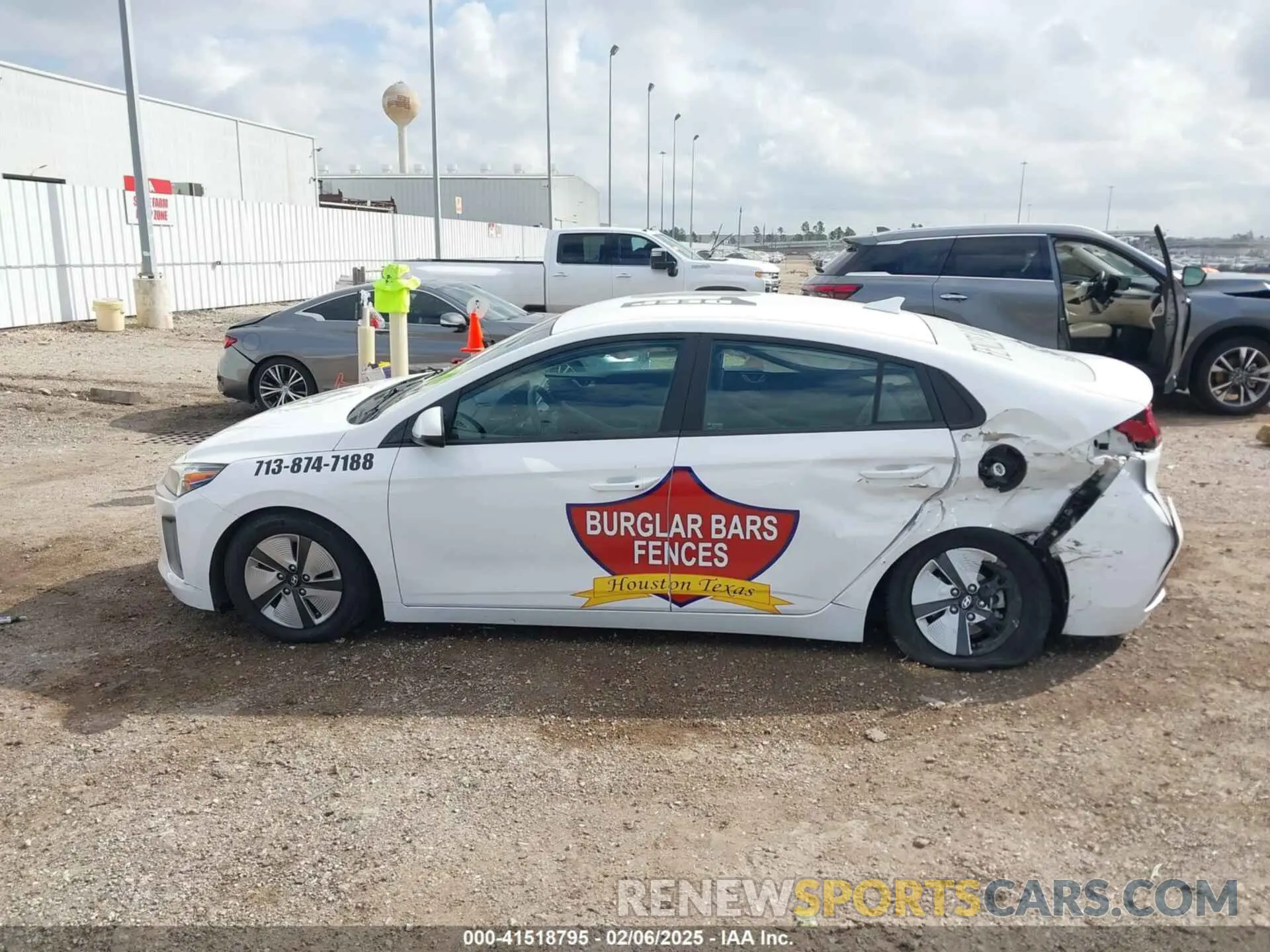 14 Photograph of a damaged car KMHC65LC4NU279625 HYUNDAI IONIQ HYBRID 2022