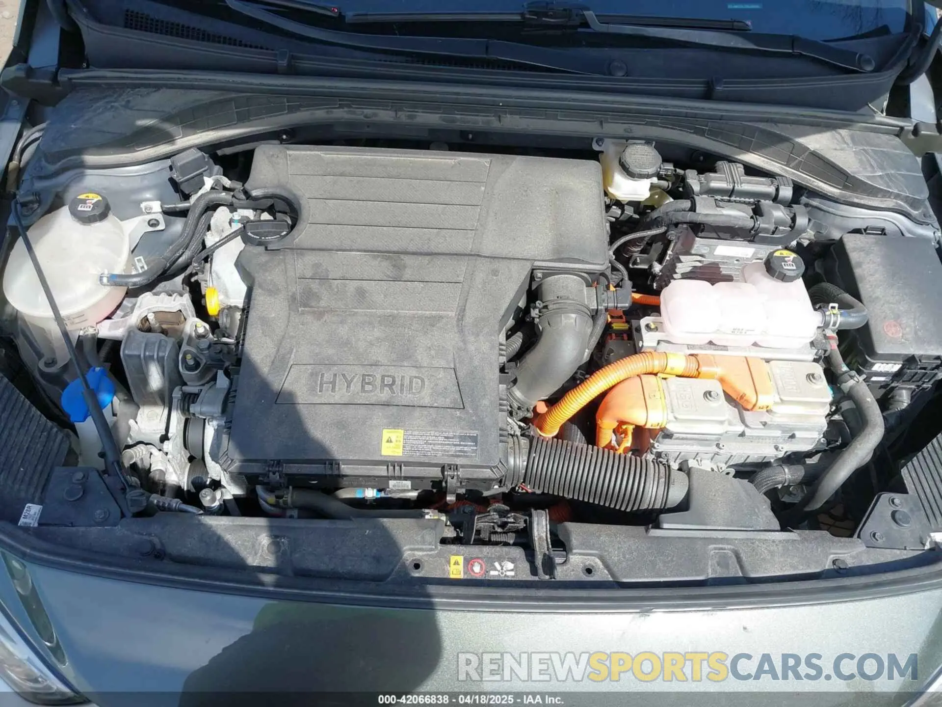 10 Photograph of a damaged car KMHC65LC5NU268438 HYUNDAI IONIQ HYBRID 2022