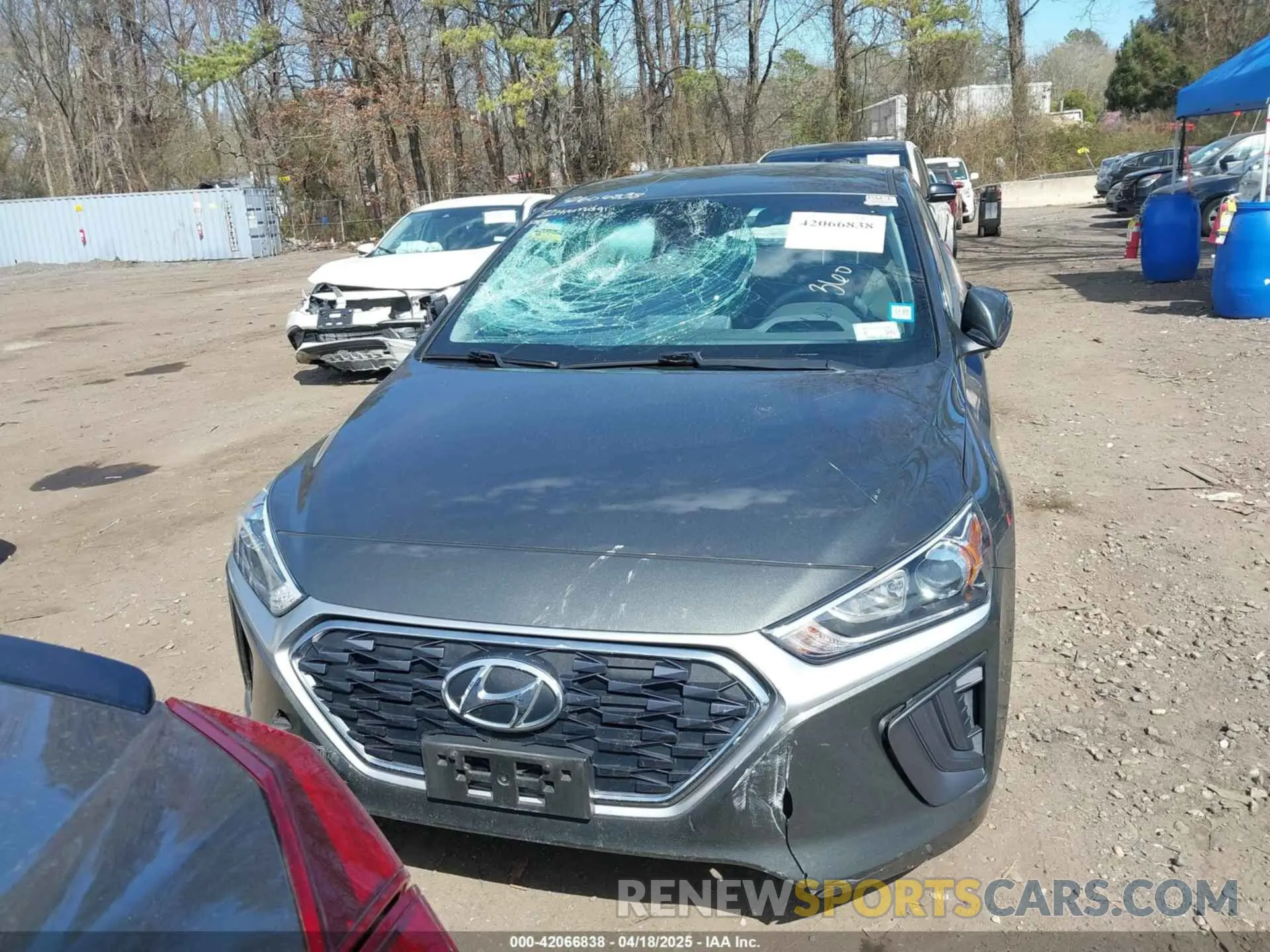 12 Photograph of a damaged car KMHC65LC5NU268438 HYUNDAI IONIQ HYBRID 2022