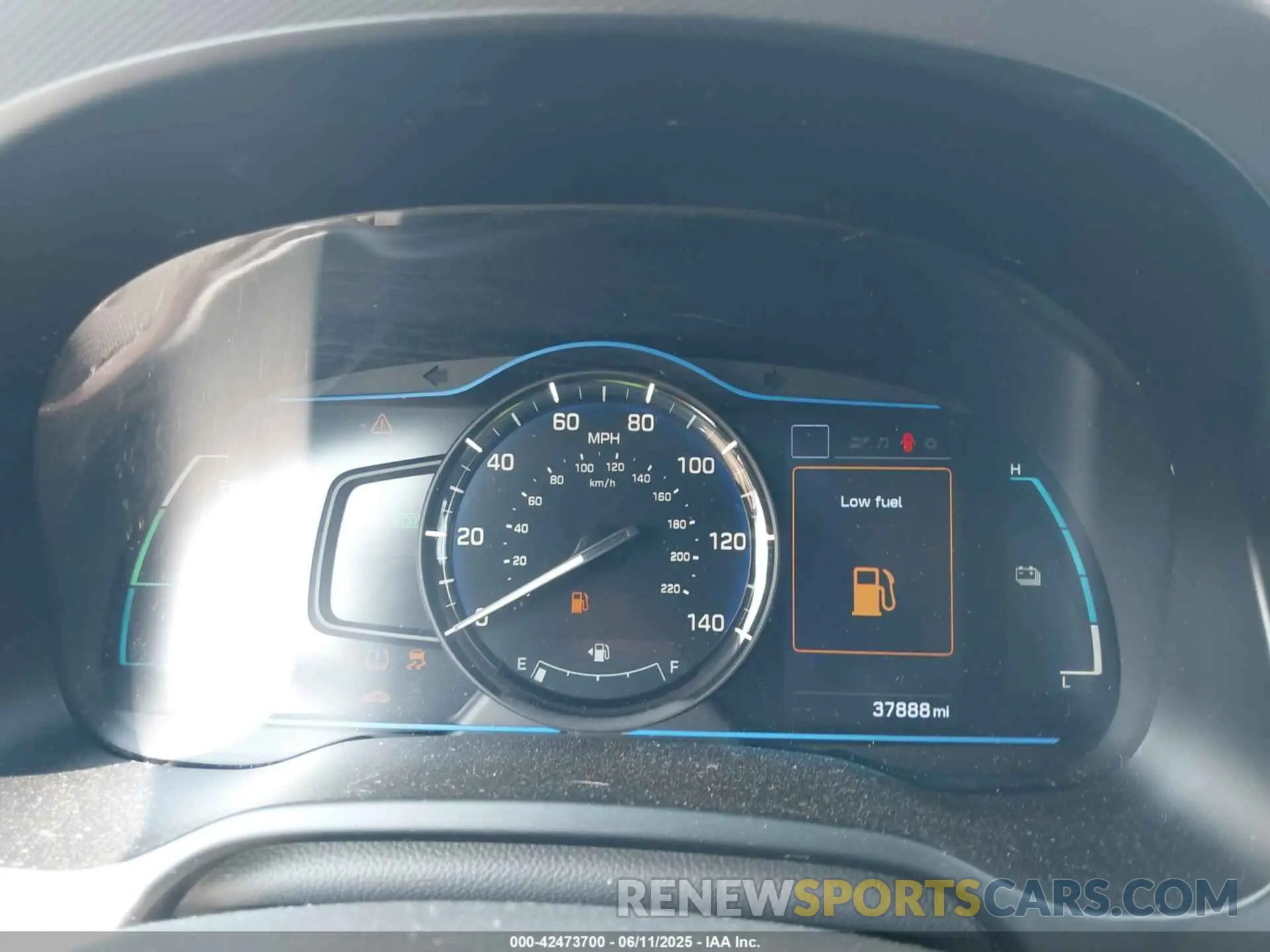 7 Photograph of a damaged car KMHC65LD0KU173452 HYUNDAI IONIQ PLUG-IN HYBRID 2019
