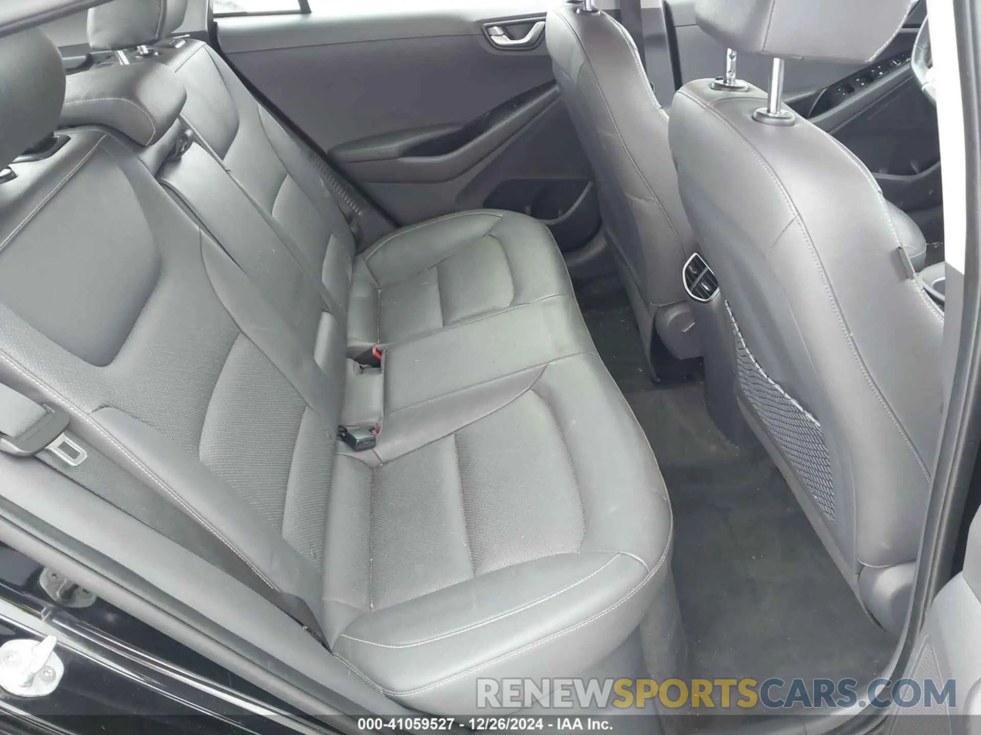 4 Фотография поврежденного автомобиля KMHC75LD7KU147976 HYUNDAI IONIQ PLUG-IN HYBRID 2019