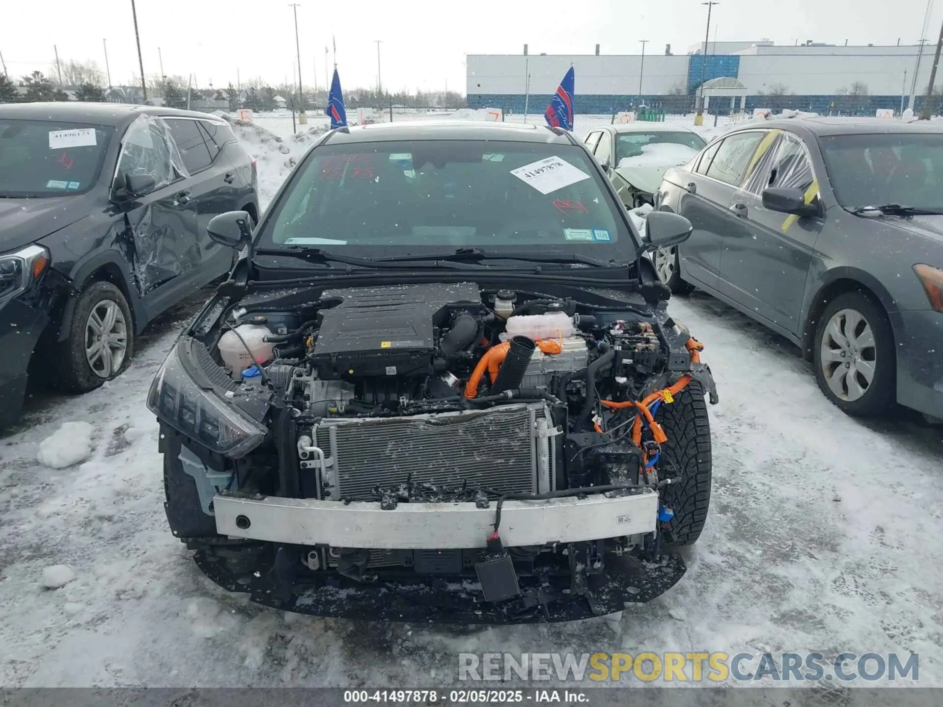 12 Фотография поврежденного автомобиля KMHCX5LD8MU250598 HYUNDAI IONIQ PLUG-IN HYBRID 2021