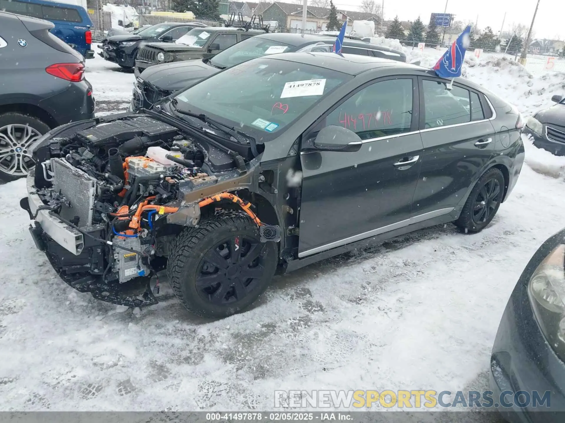 2 Фотография поврежденного автомобиля KMHCX5LD8MU250598 HYUNDAI IONIQ PLUG-IN HYBRID 2021