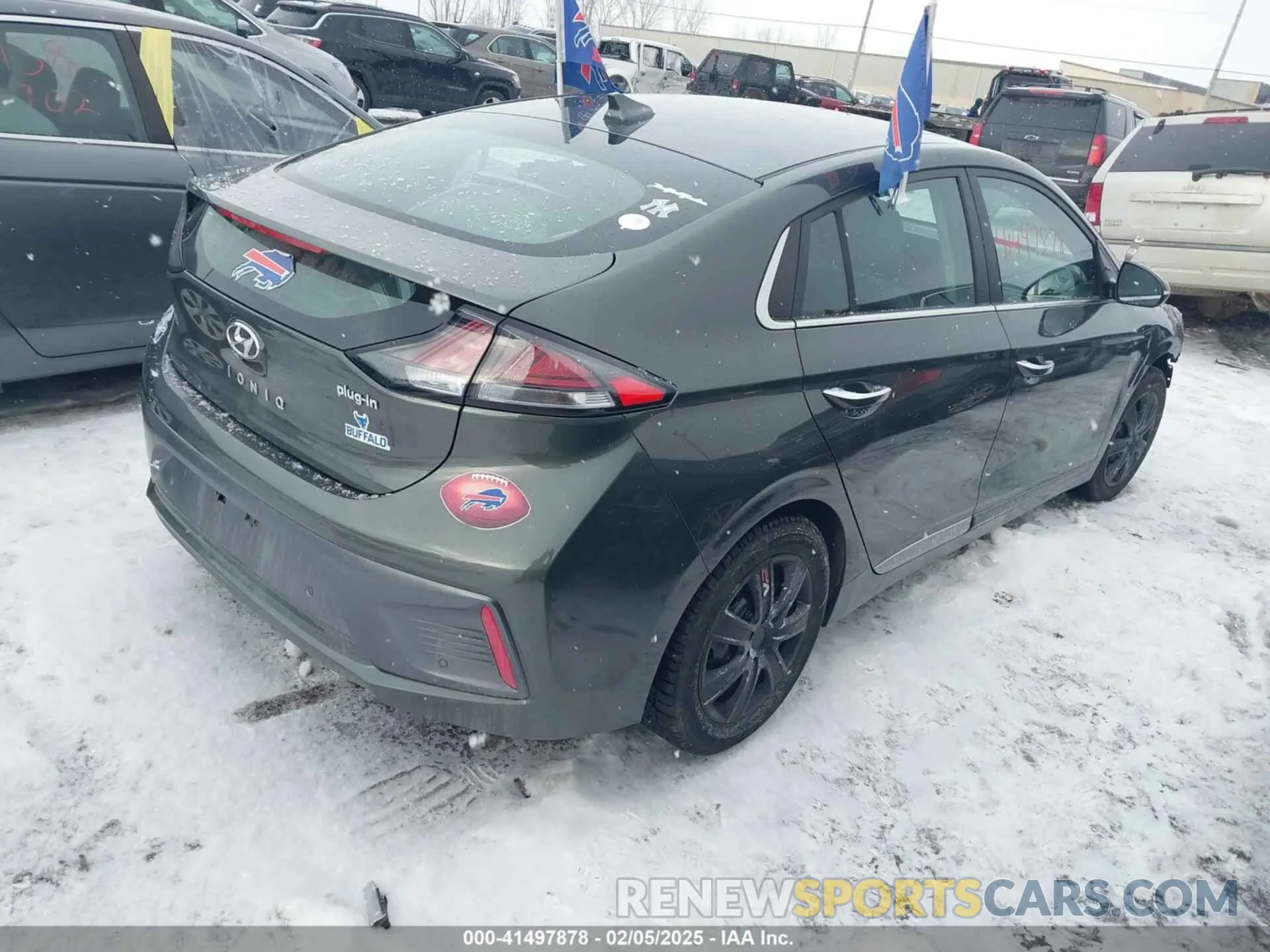 4 Фотография поврежденного автомобиля KMHCX5LD8MU250598 HYUNDAI IONIQ PLUG-IN HYBRID 2021