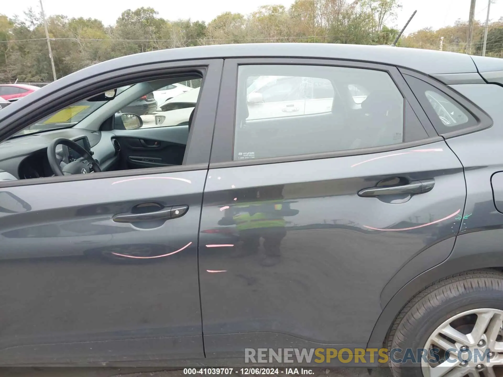 14 Photograph of a damaged car KM8K12AA1KU280513 HYUNDAI KONA 2019