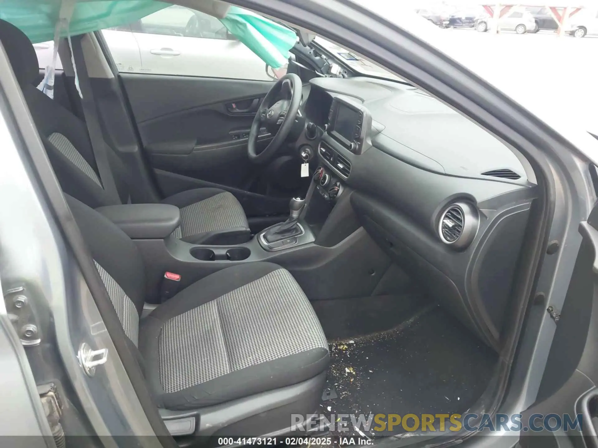5 Photograph of a damaged car KM8K12AA2KU200944 HYUNDAI KONA 2019